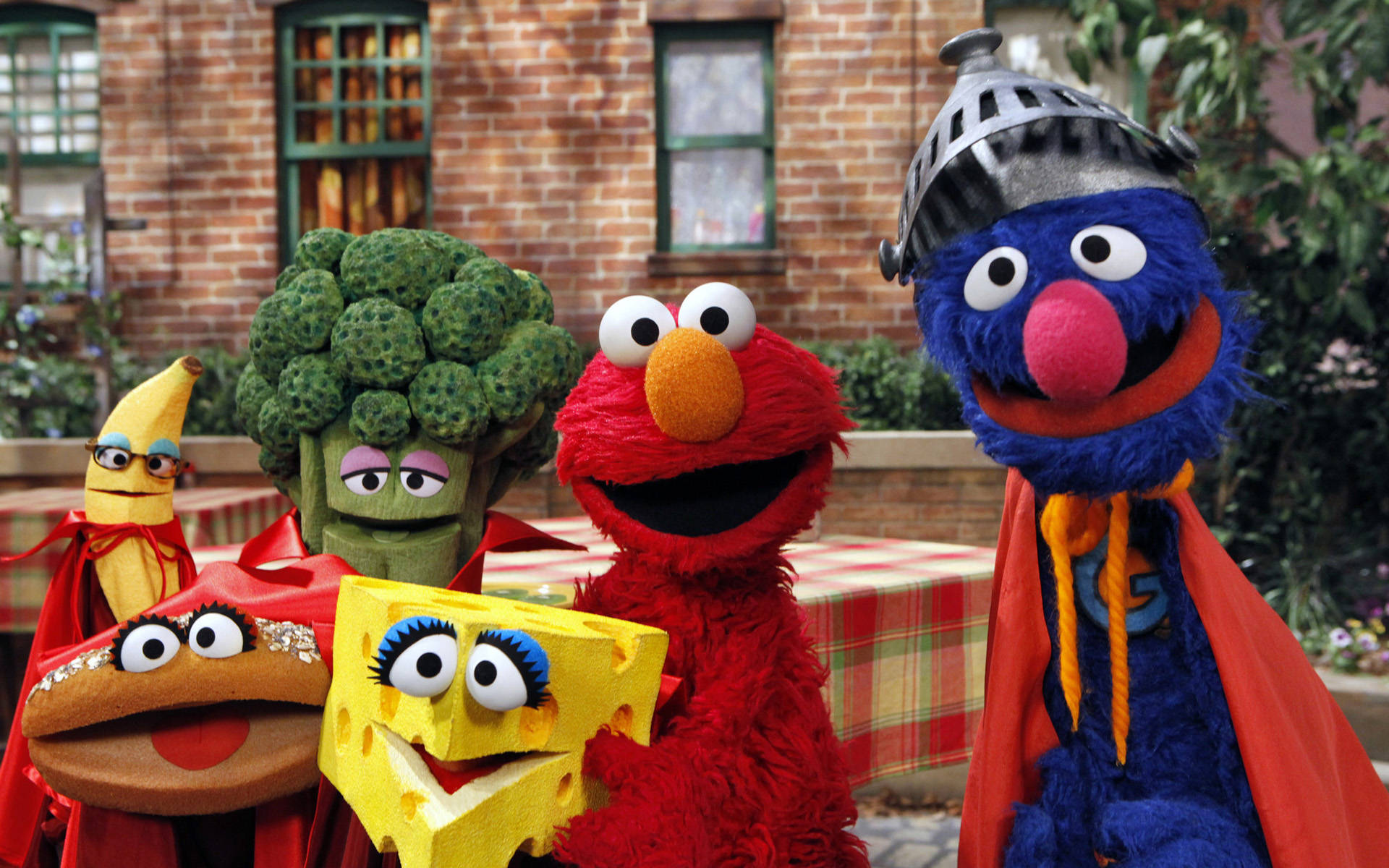 Sesame Street With Food Puppets