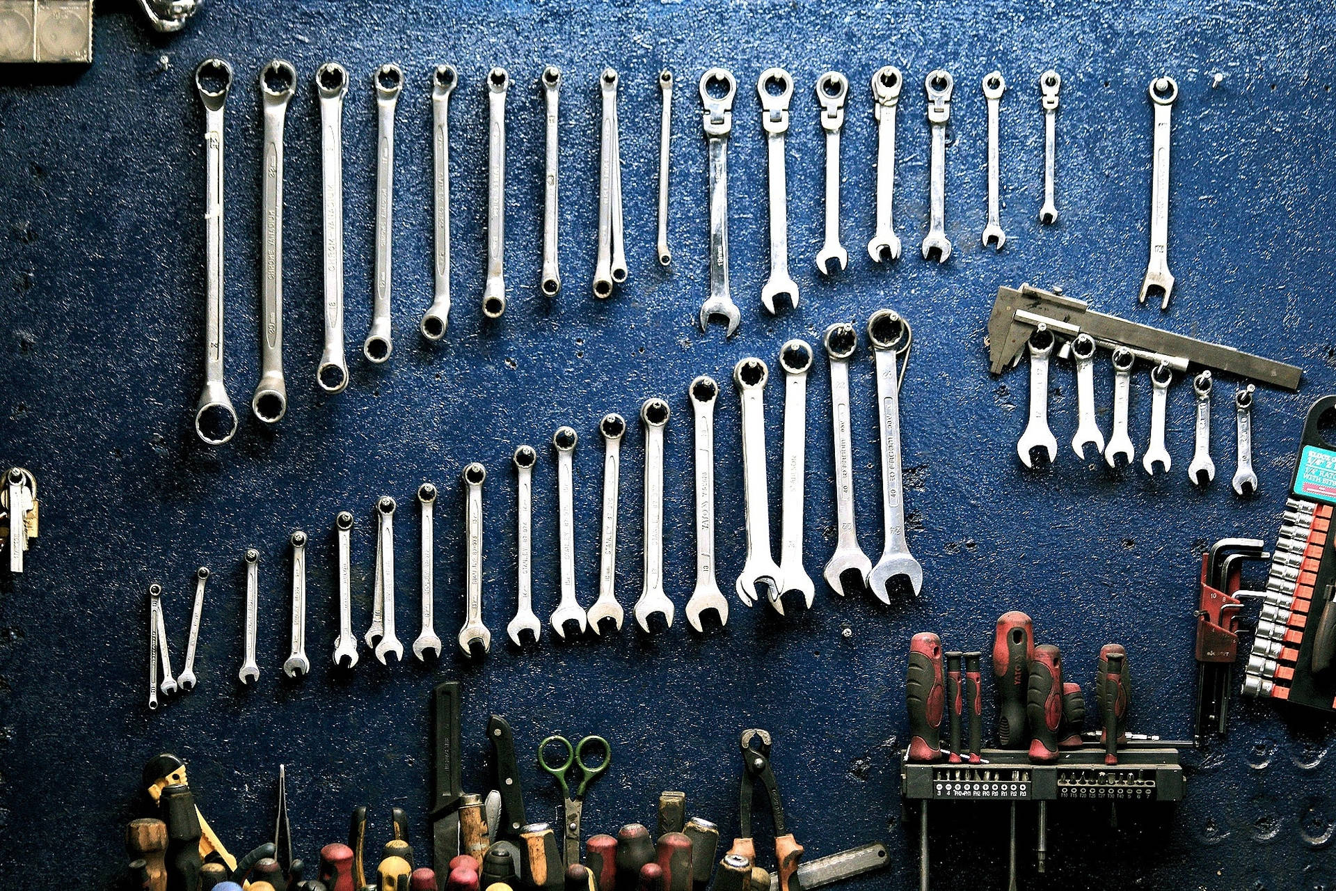 Expert Mechanic's Essential Tools Wallpaper