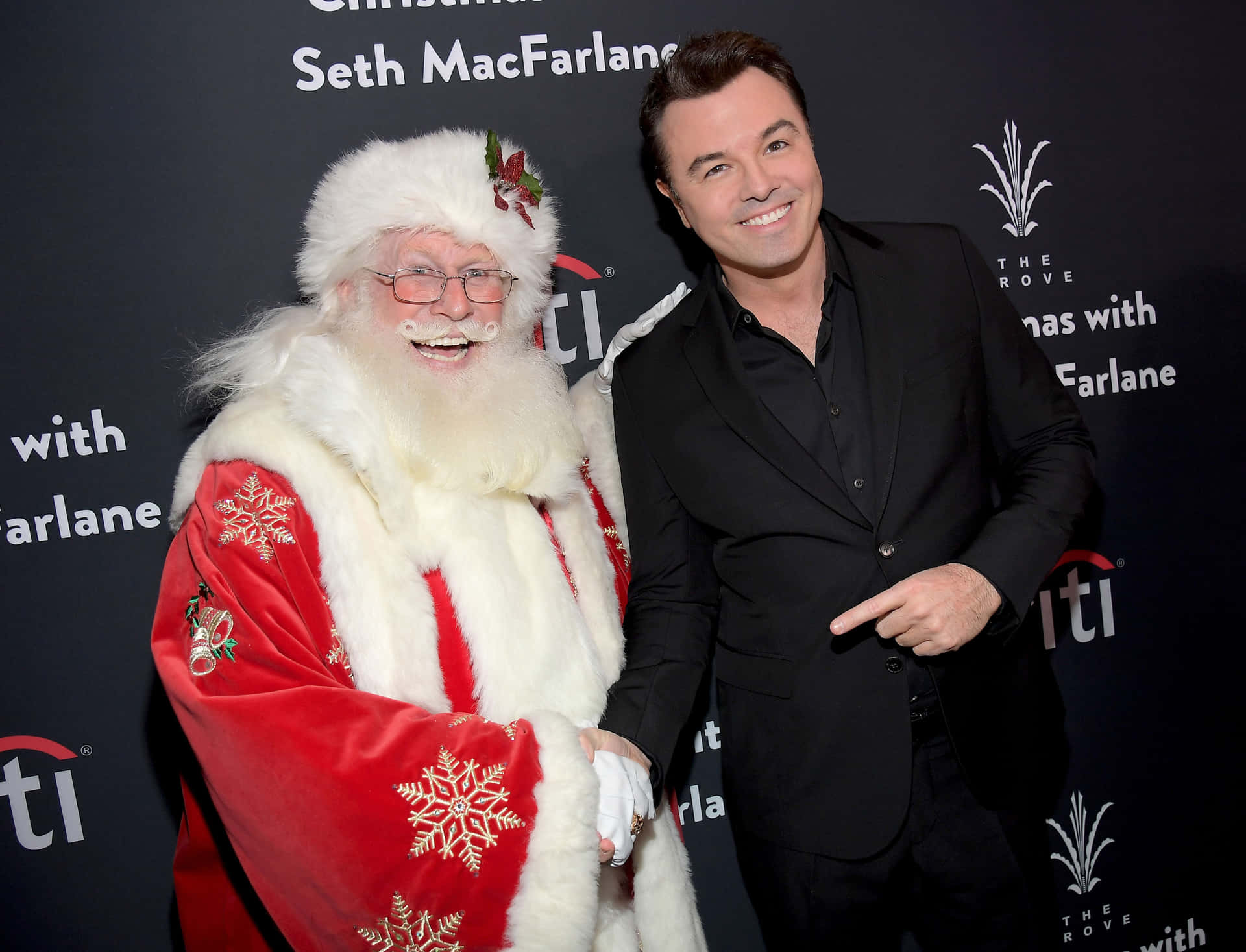 Seth MacFarlane, a renowned American actor and creator behind popular animated TV shows. Wallpaper