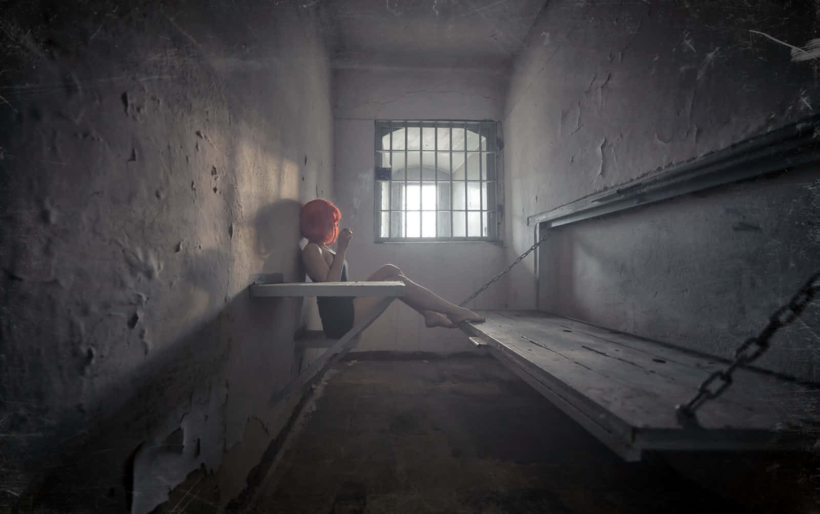 Sexy Girl In Prison Wallpaper