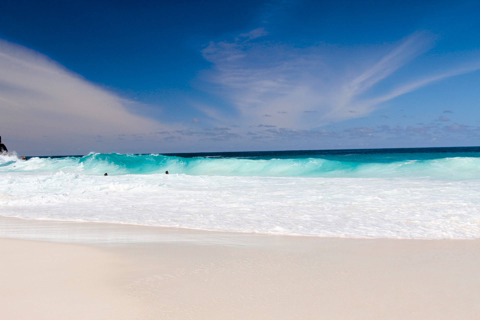 Seychellerne Beach Waves Wallpaper