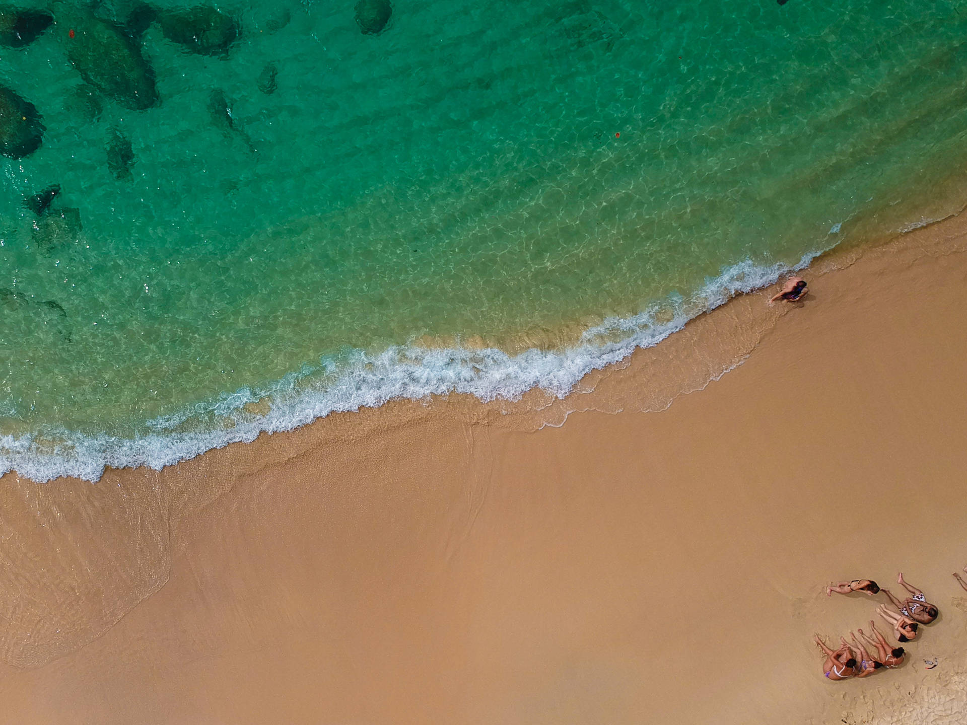 Seychellesatardecer Aéreo En La Playa Fondo de pantalla