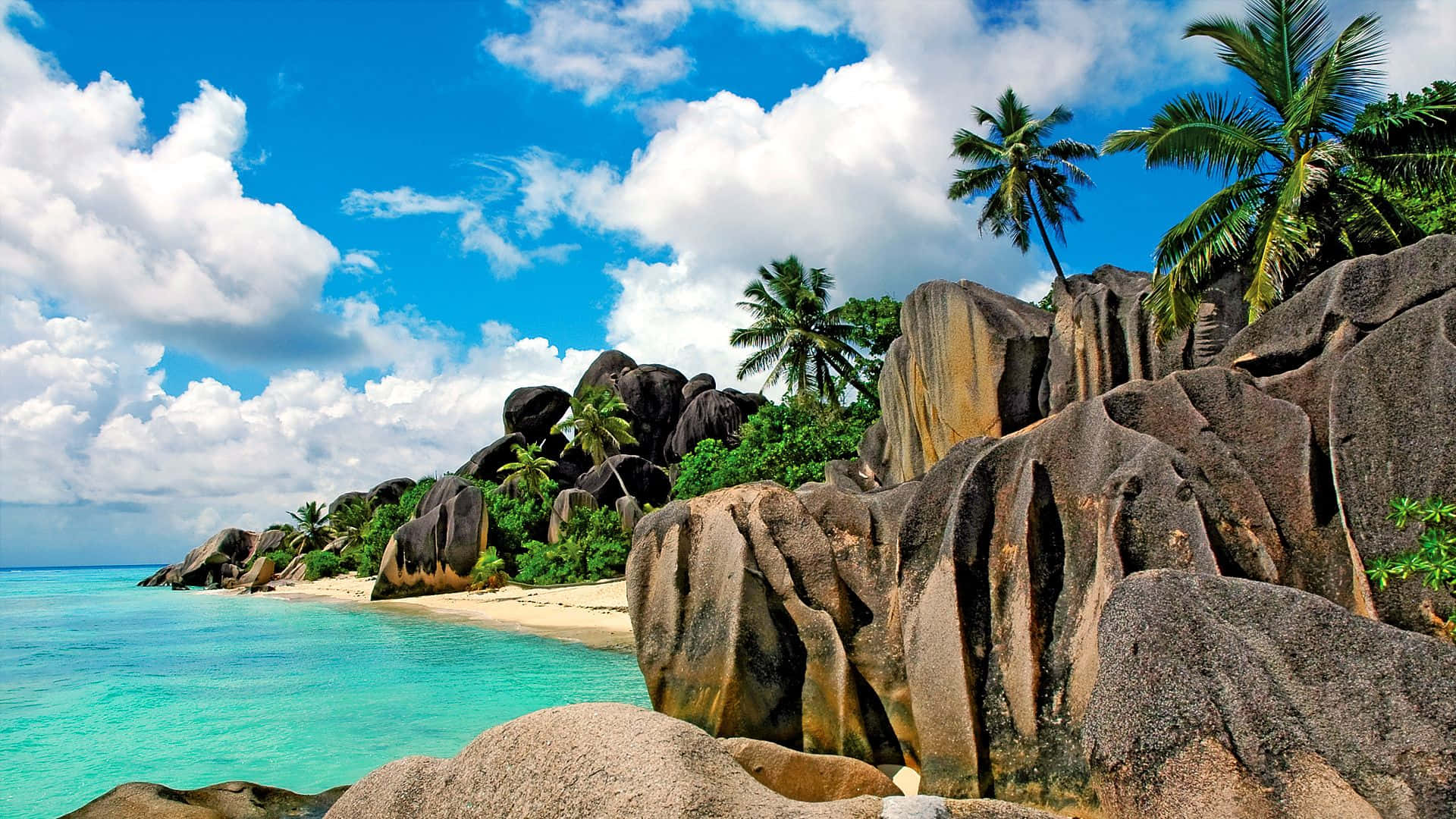Paraísoen La Playa De Seychelles Idílica. Fondo de pantalla