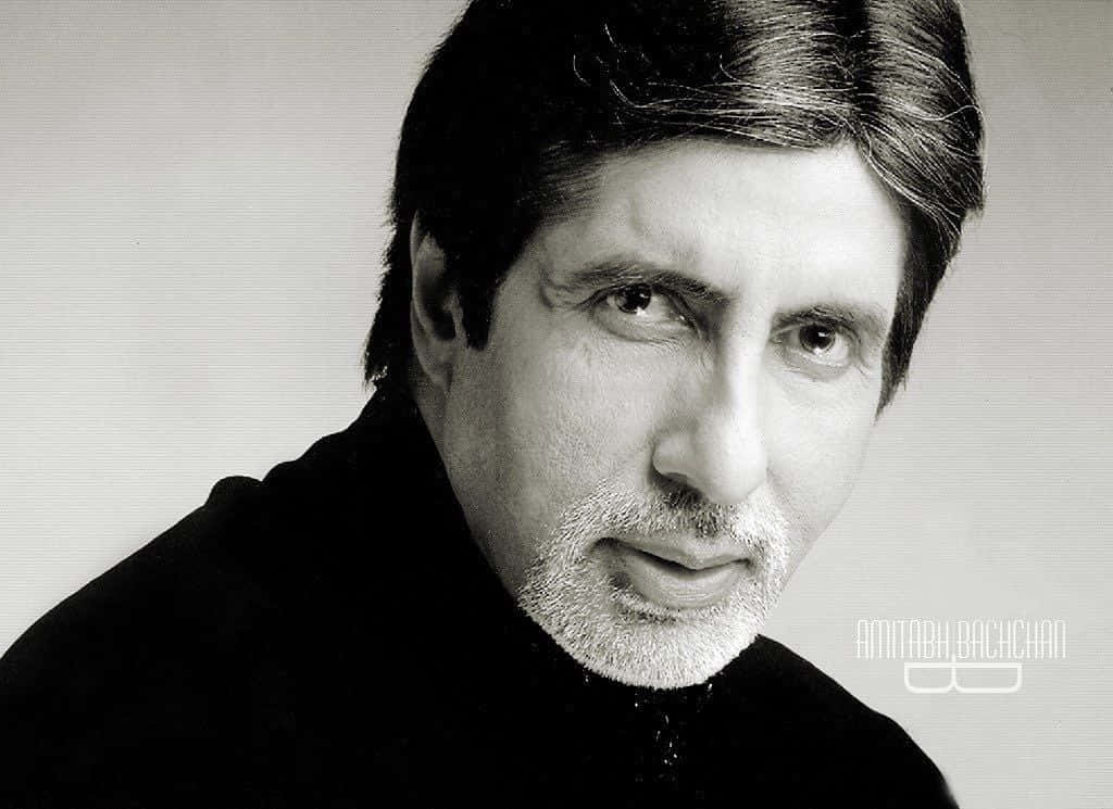 Sfondocon Amitabh Bachchan