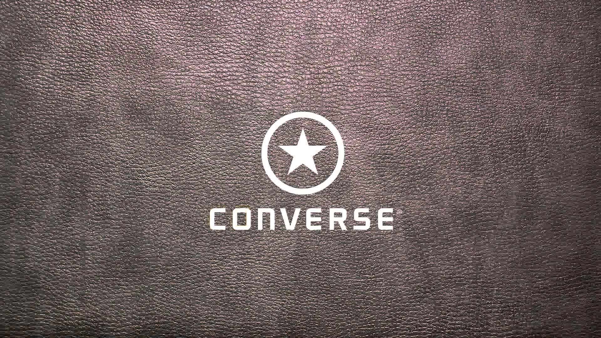 Sfondocon Il Logo Converse
