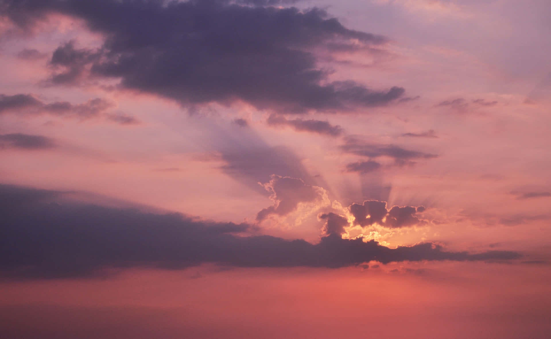 Sfondodel Cielo Al Tramonto