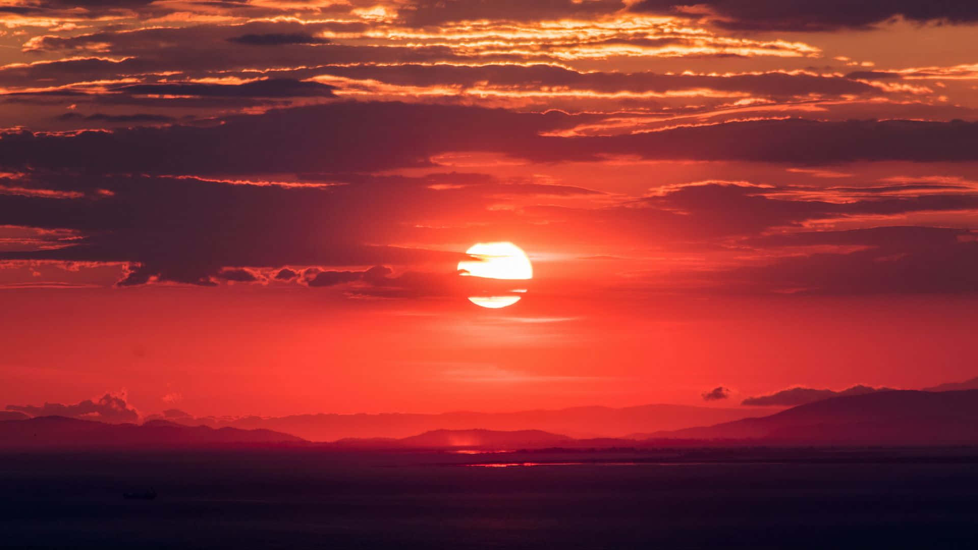 Sfondodel Tramonto Sul Cielo