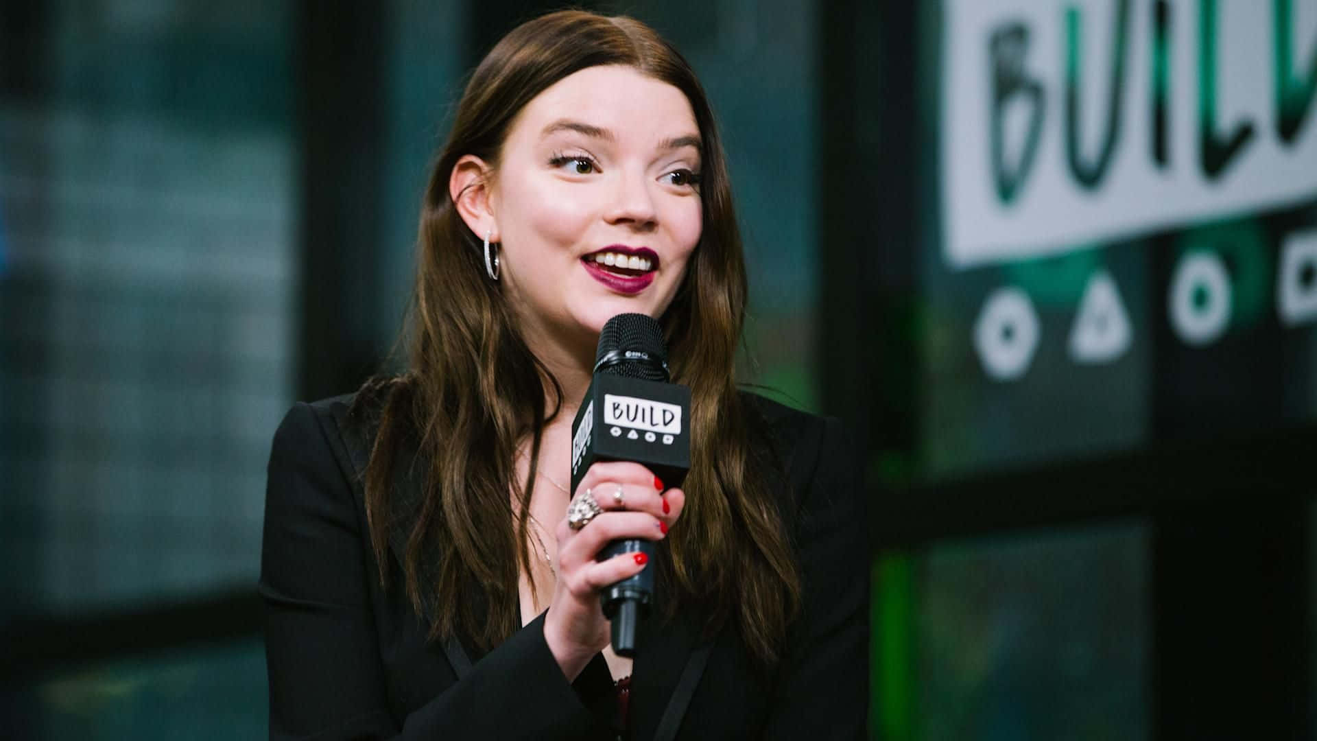 Sfondodi Anya Taylor-joy