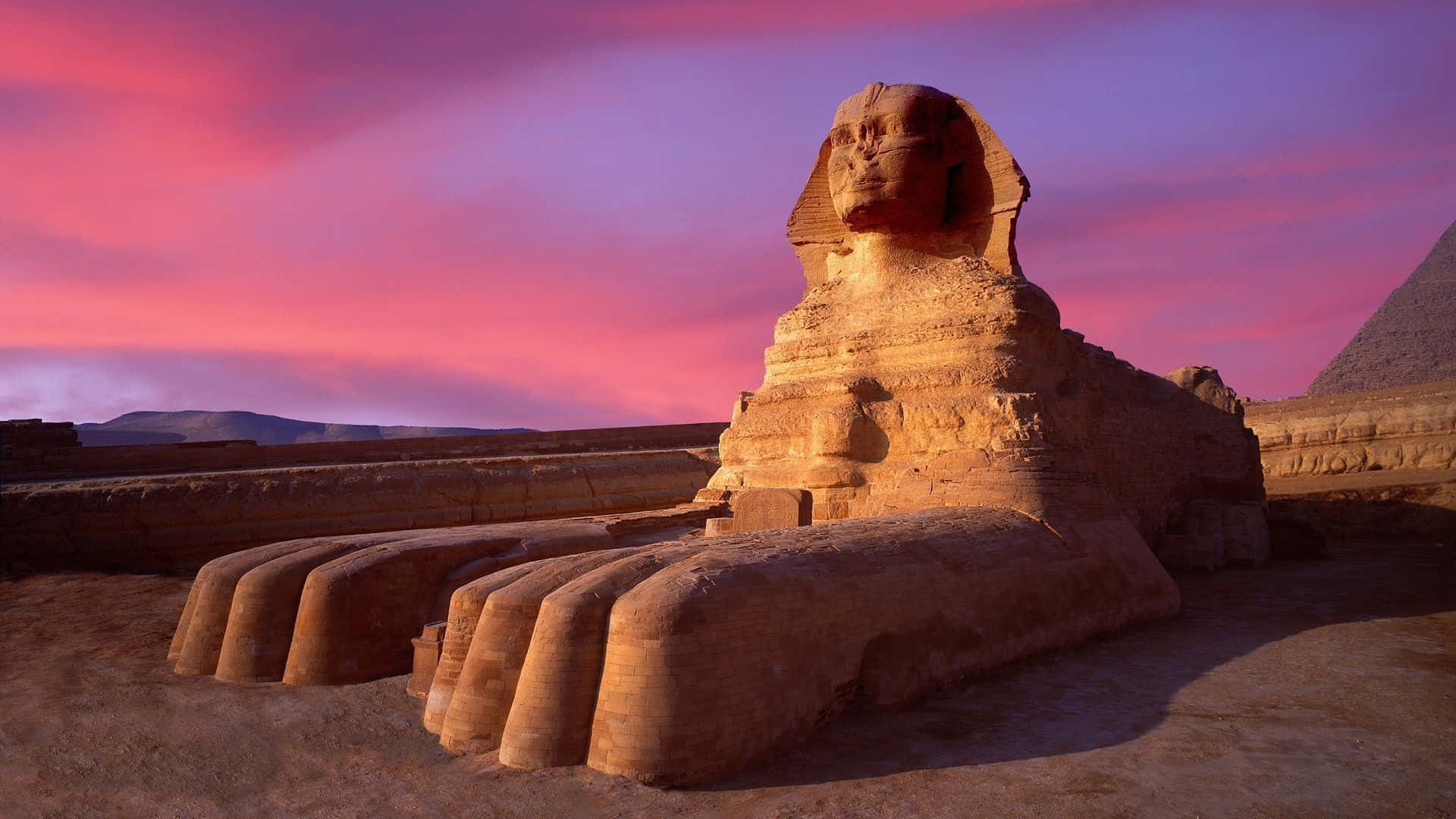 Sfondoper Computer O Cellulare: Paesaggi Mozzafiato Delle Grandi Piramidi Di Giza In Egitto.