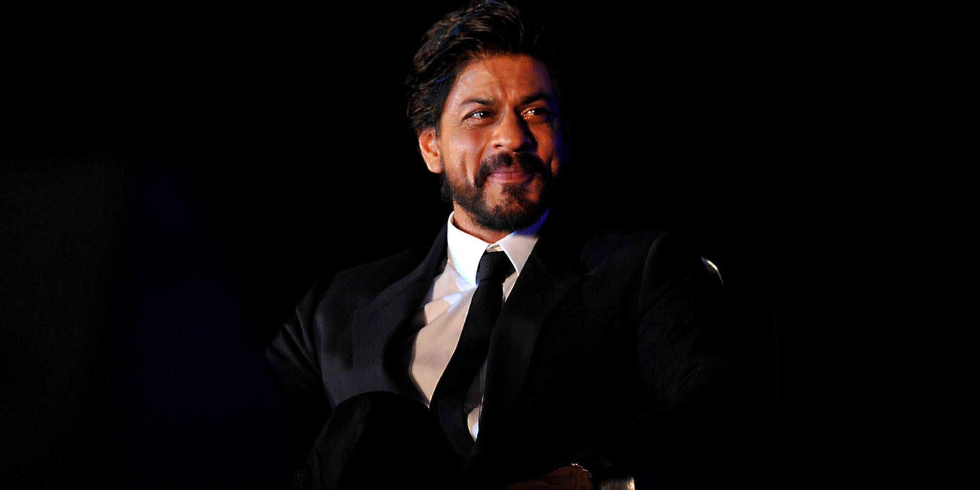 Shah Rukh Khan i flot tuxedo tapet Wallpaper