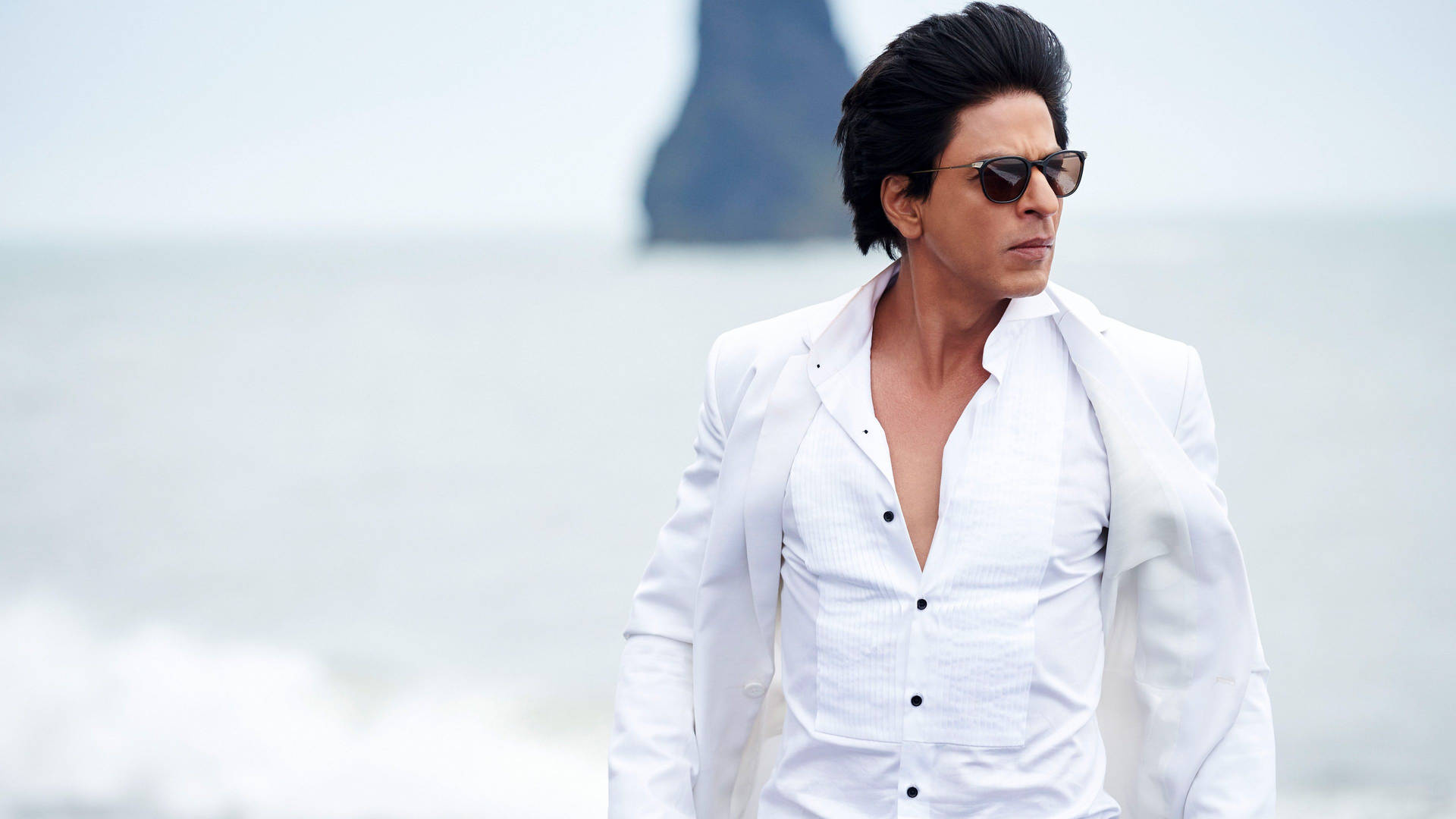 Shahrukh Khan HD In White Shirt Wallpaper