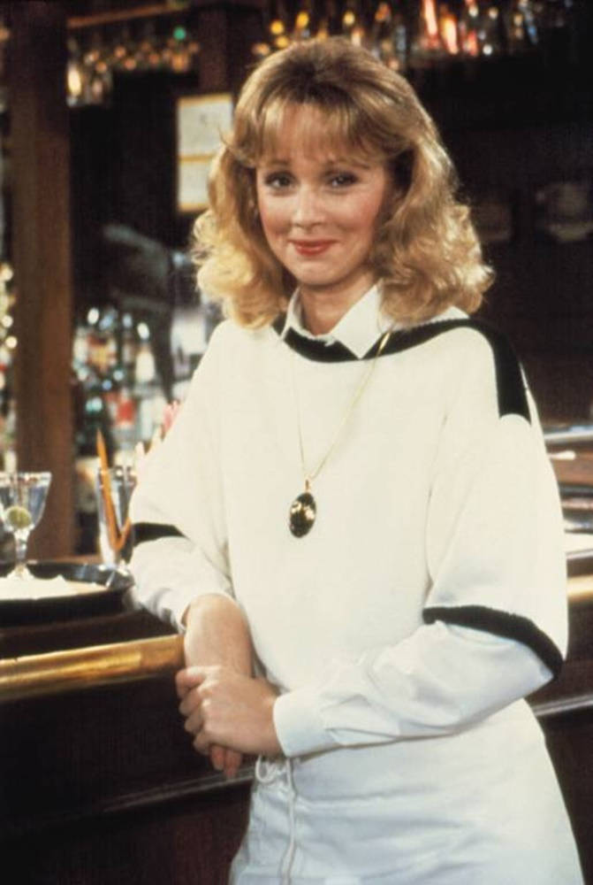 Shelley Long Photoshoot On The Set Of Cheers Wallpaper