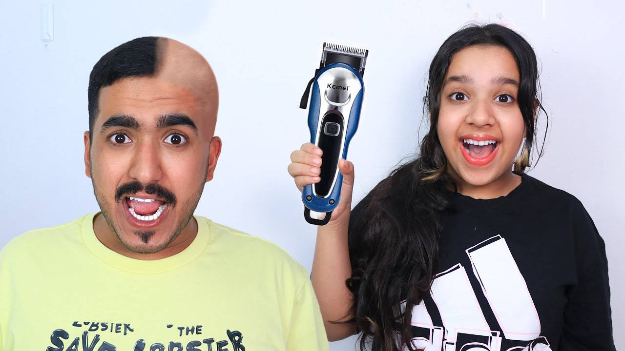 Shfa Shaving Her Dad Wallpaper