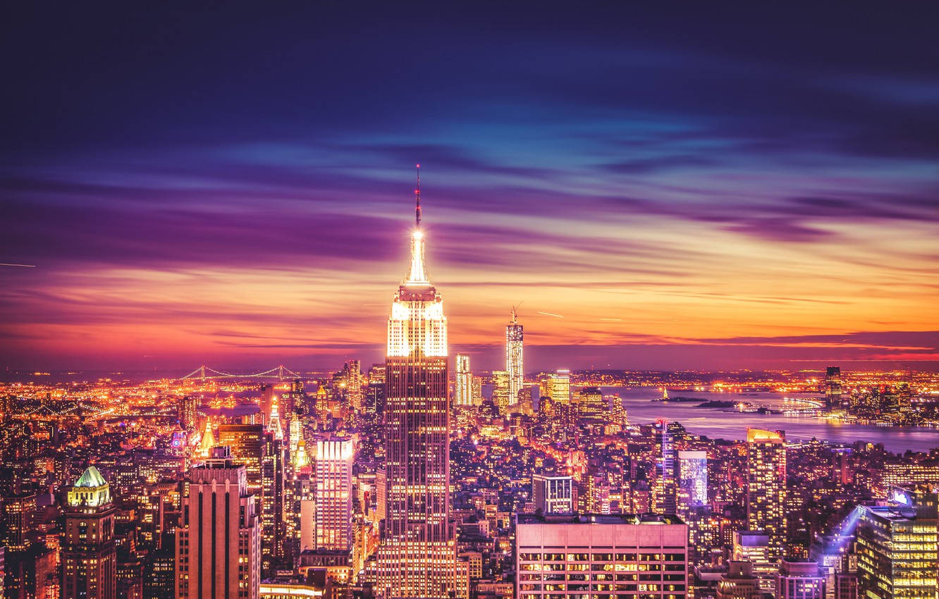 Shining View Of Empire State Building Wallpaper