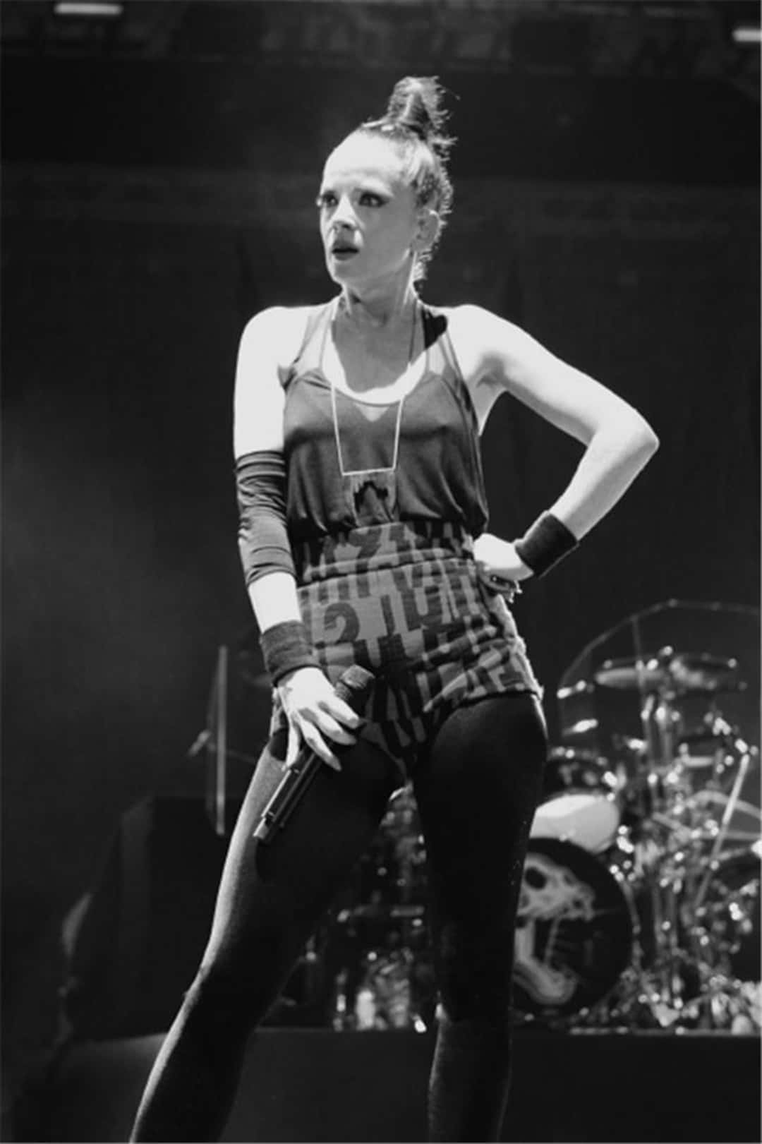 Shirley Manson Performing Live Wallpaper