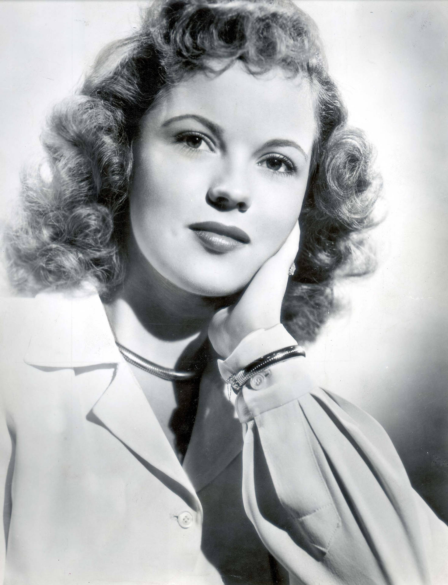 Shirley Temple In Polo Sleeve Top Wallpaper