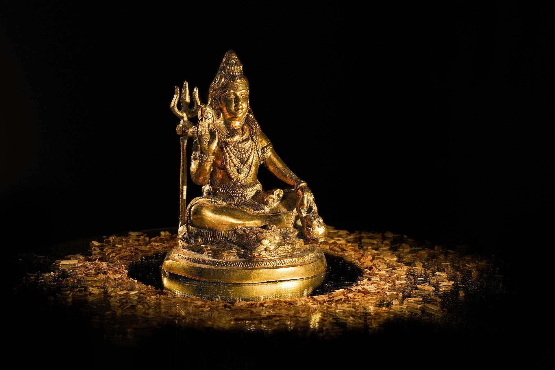 Statua D'oro Di Shiv Shankar Sfondo