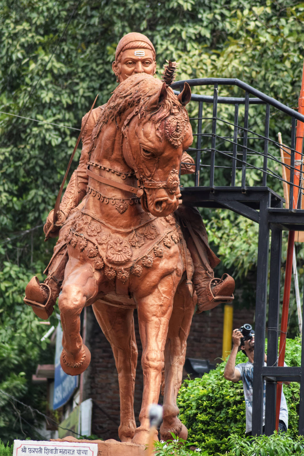 Shivaji Maharaj Bronze Statue Hd Wallpaper