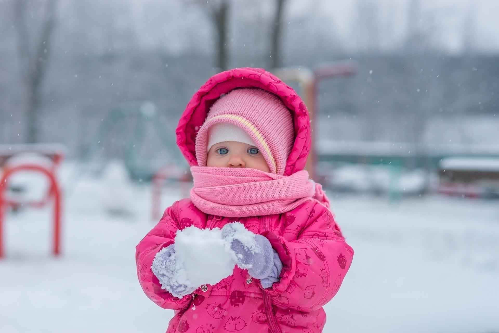 Shivering Baby In Snow [wallpaper] Wallpaper
