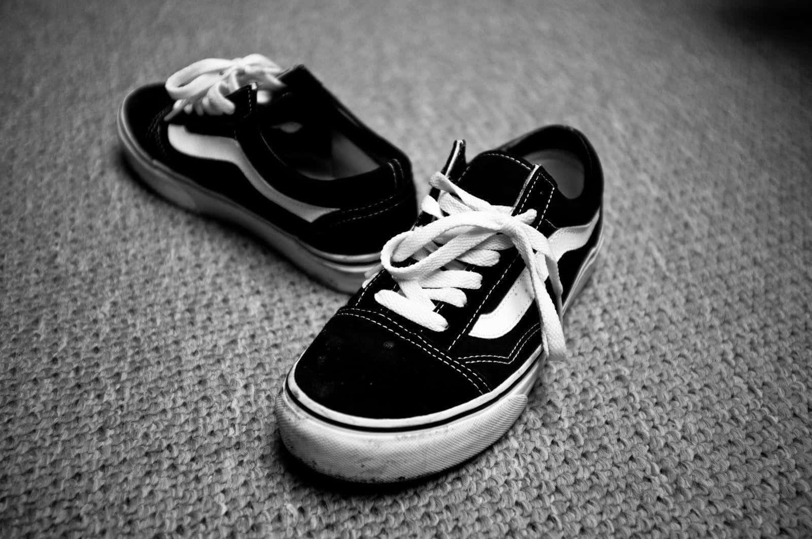 Vansold Skool Schuhe In Schwarz Und Weiß