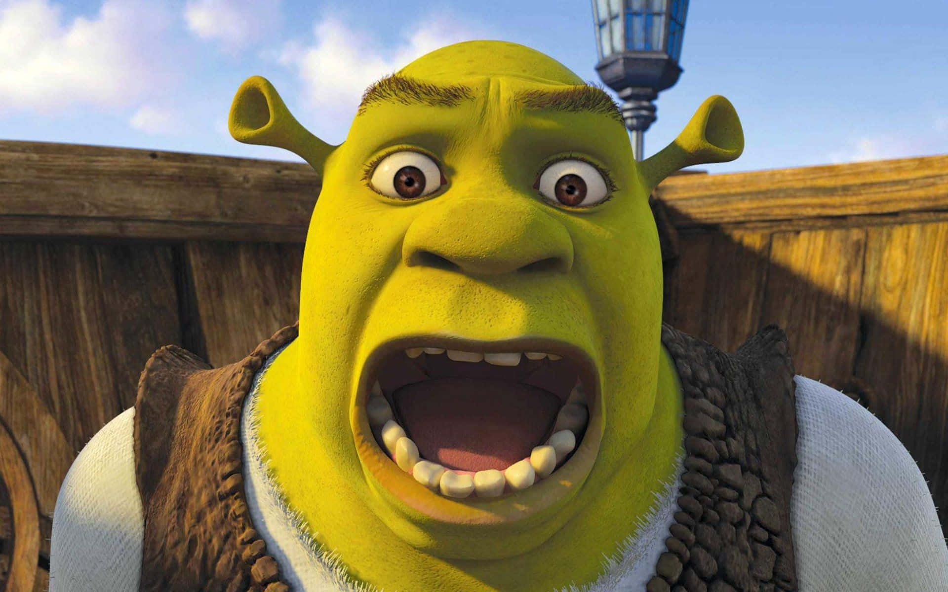 Shrekskrattar Högt! (this Can Be Used As A Tagline For A Wallpaper Featuring Shrek Laughing.)