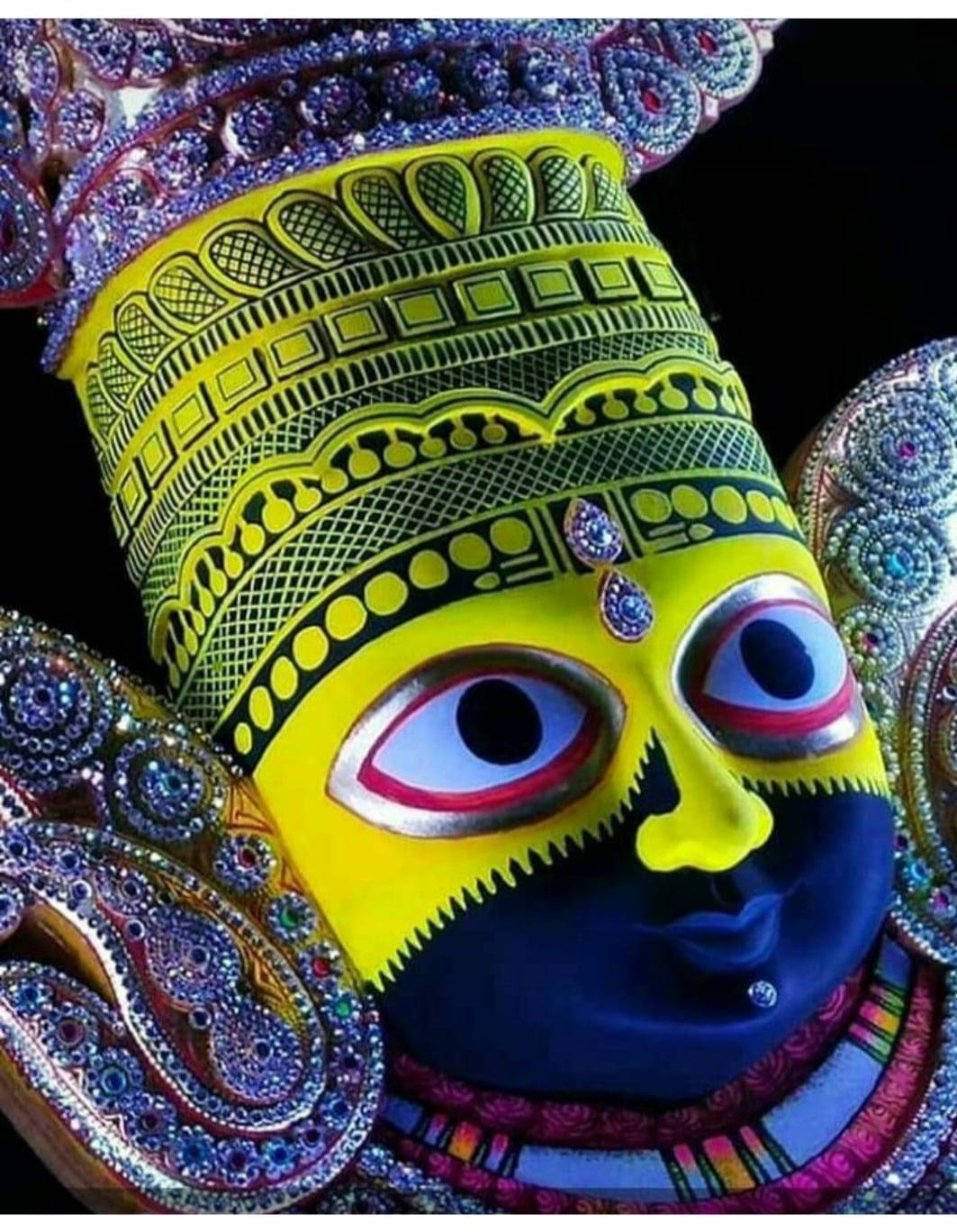 Shyam Baba Yellow Face Close-up