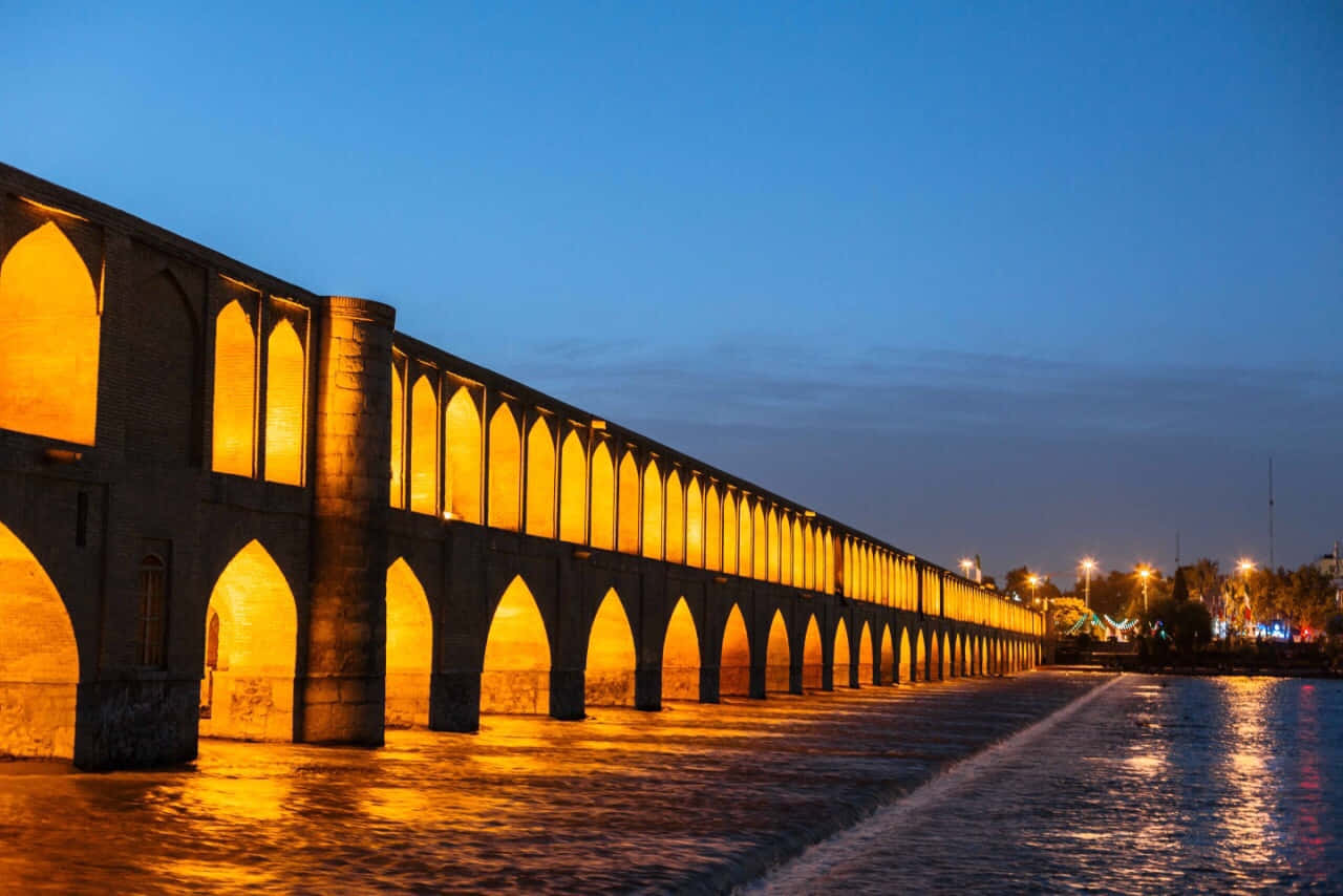 Si O Se Pol Bridge During Isfahan Night Wallpaper