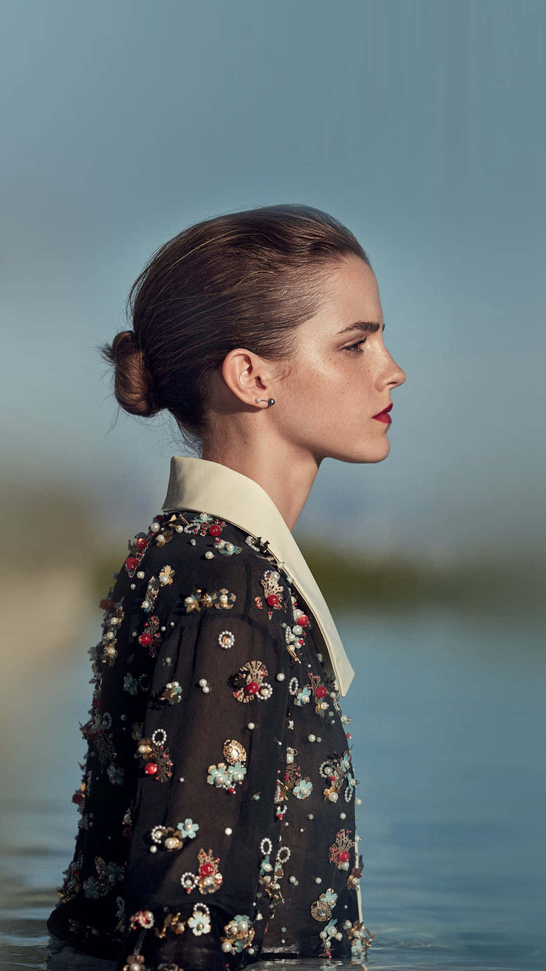 Side Profile Actress Emma Watson Wallpaper