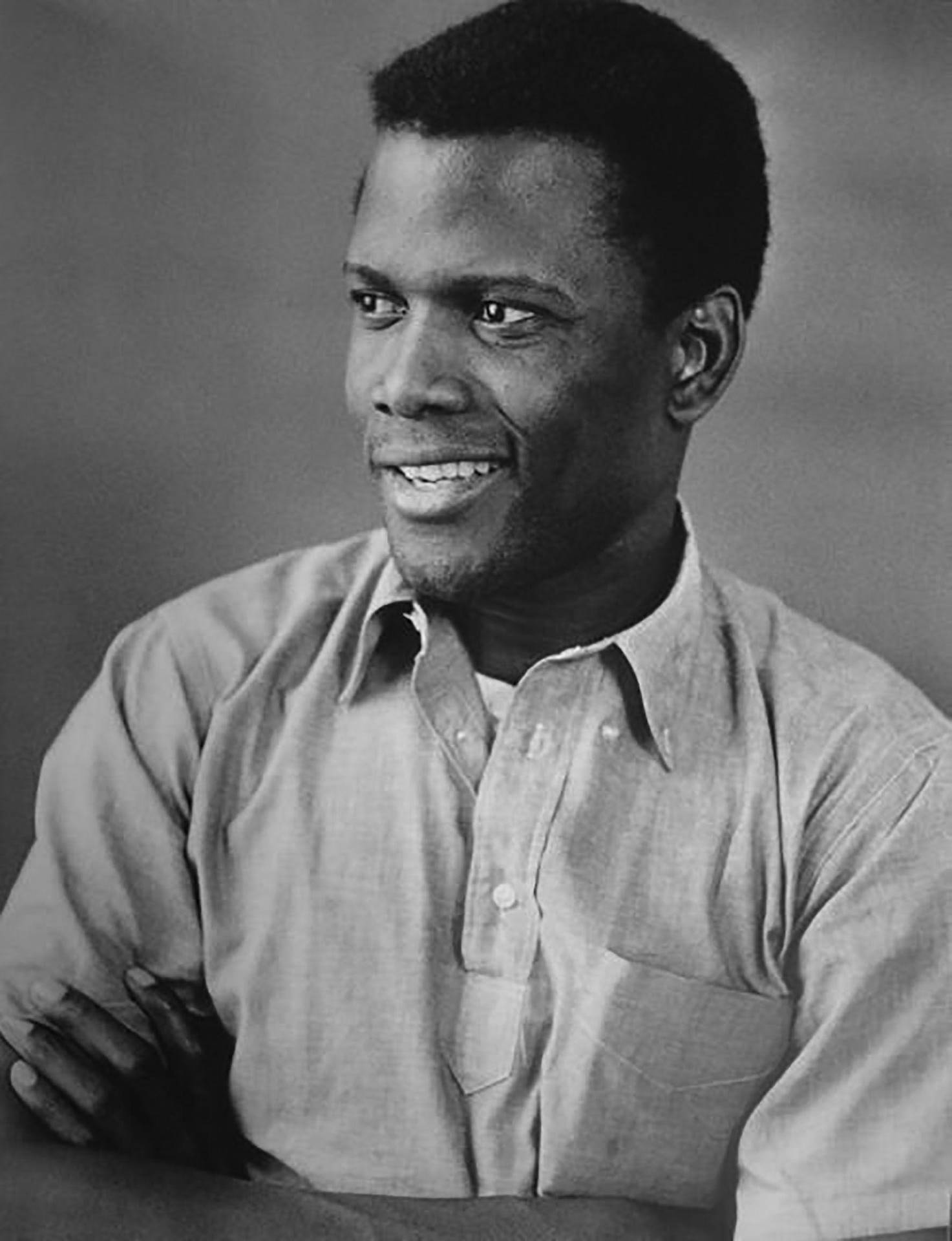 Sidney Poitier, the Trailblazing Director and Producer Wallpaper
