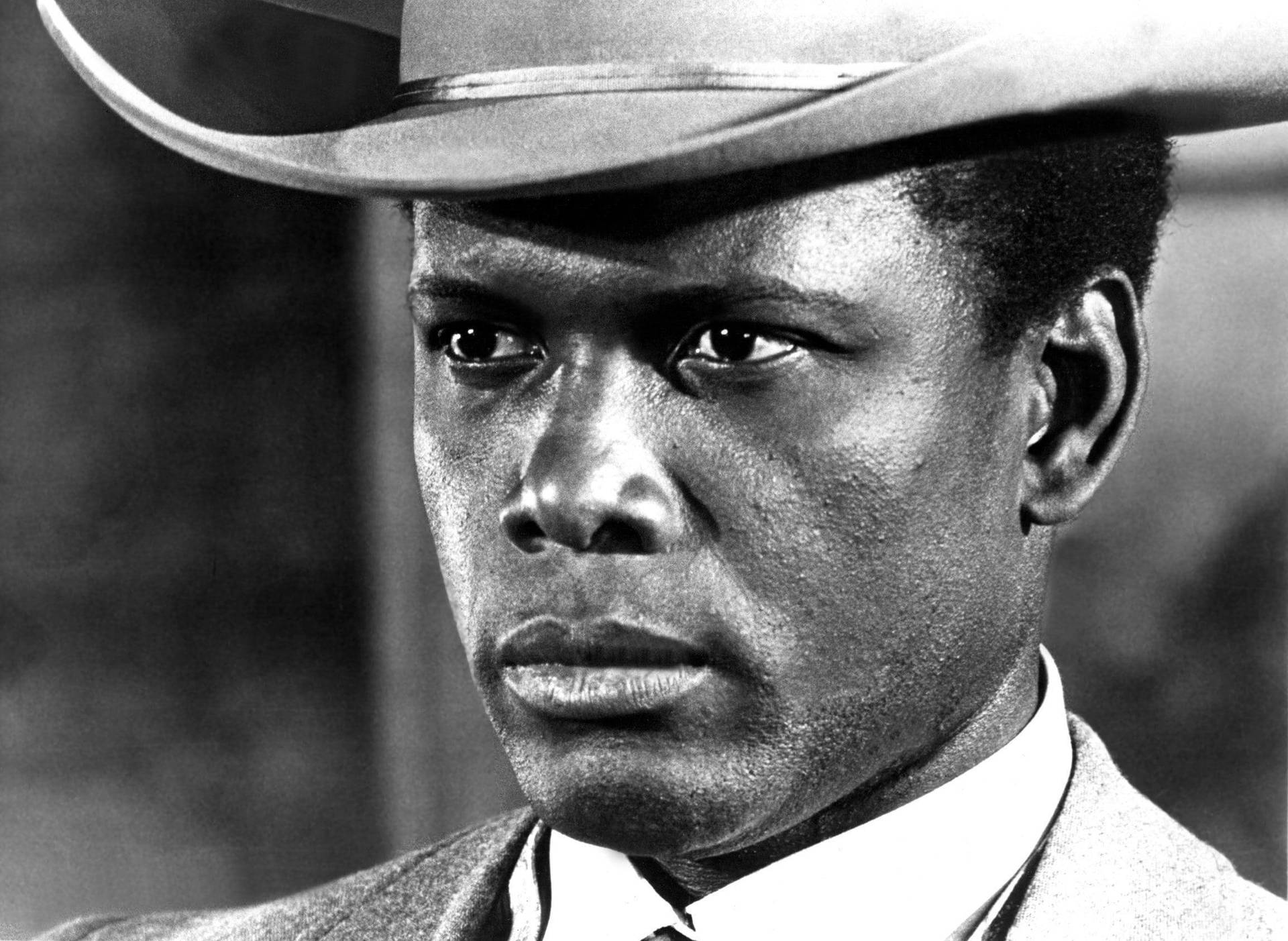 Sidney Poitier, Vintage Hollywood's Beacon Of Excellence Wallpaper