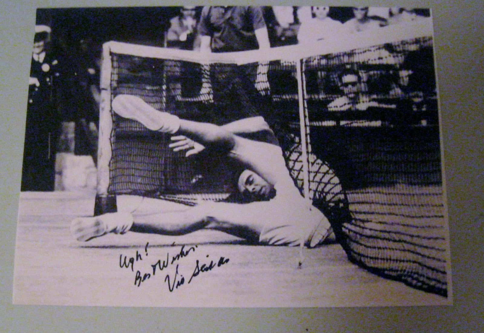 Signed Photo Of Vic Seixas Under The Net Wallpaper