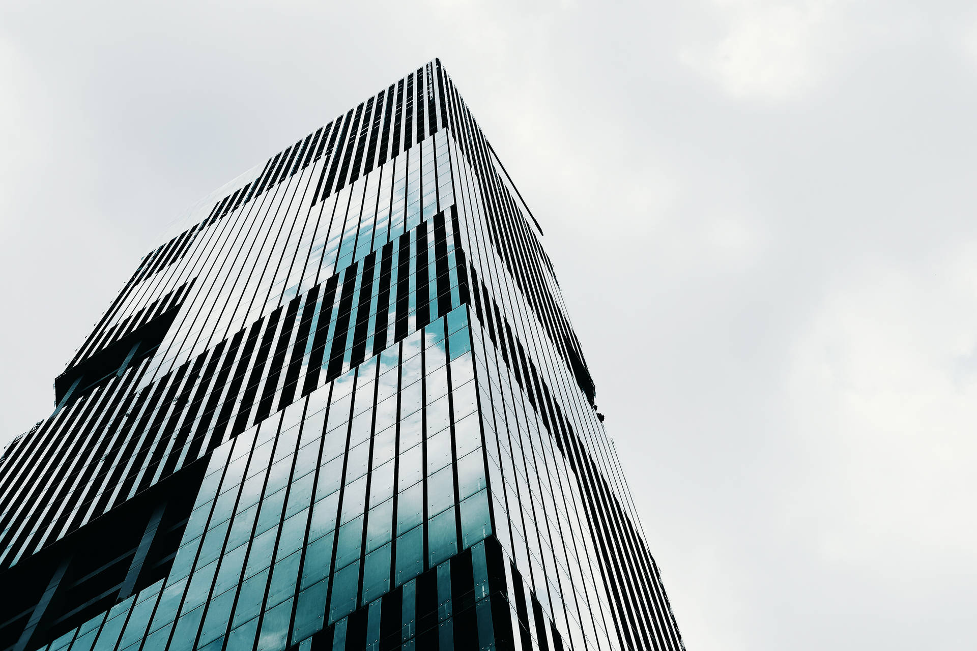 Silver Skyscraper Building Wallpaper