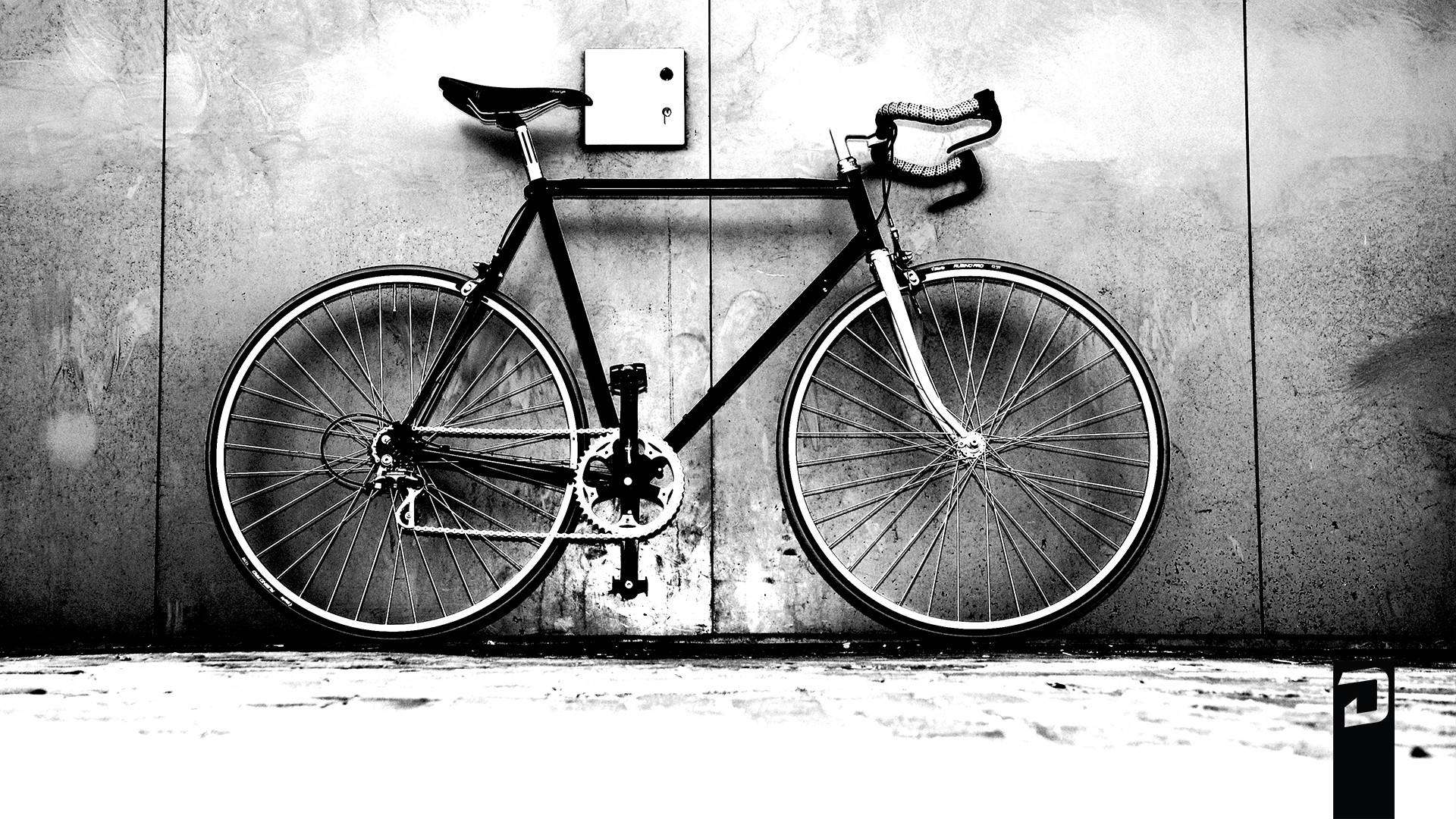 Simple Black Road Bike Wallpaper