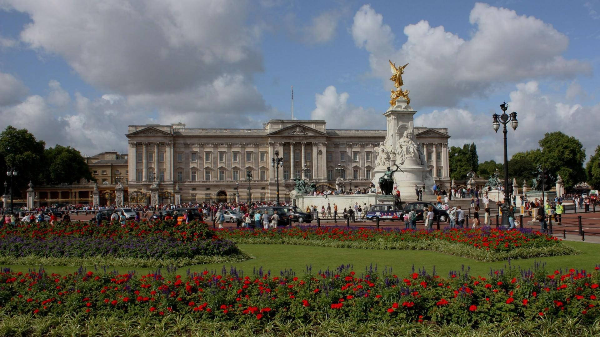 Simple Buckingham Palace Garden Picture