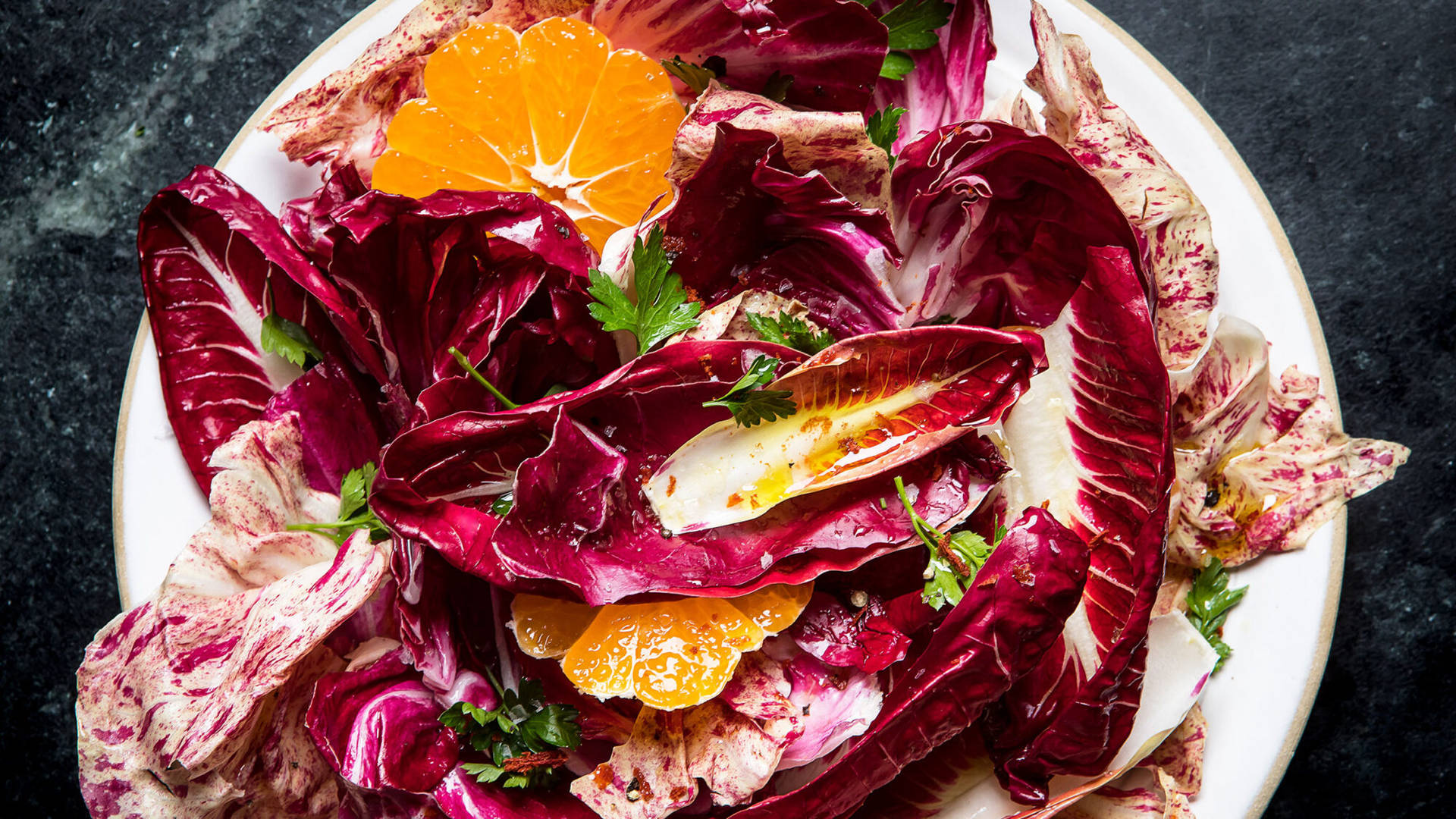 Einfacherradicchio-salat Mit Oregano Und Orangen-vinaigrette. Wallpaper