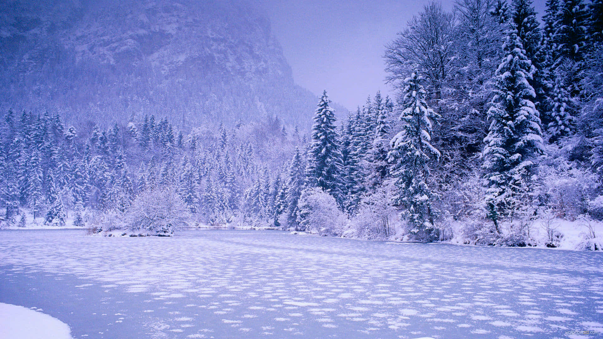 Sencilloinvierno Lago De Nieve. Fondo de pantalla
