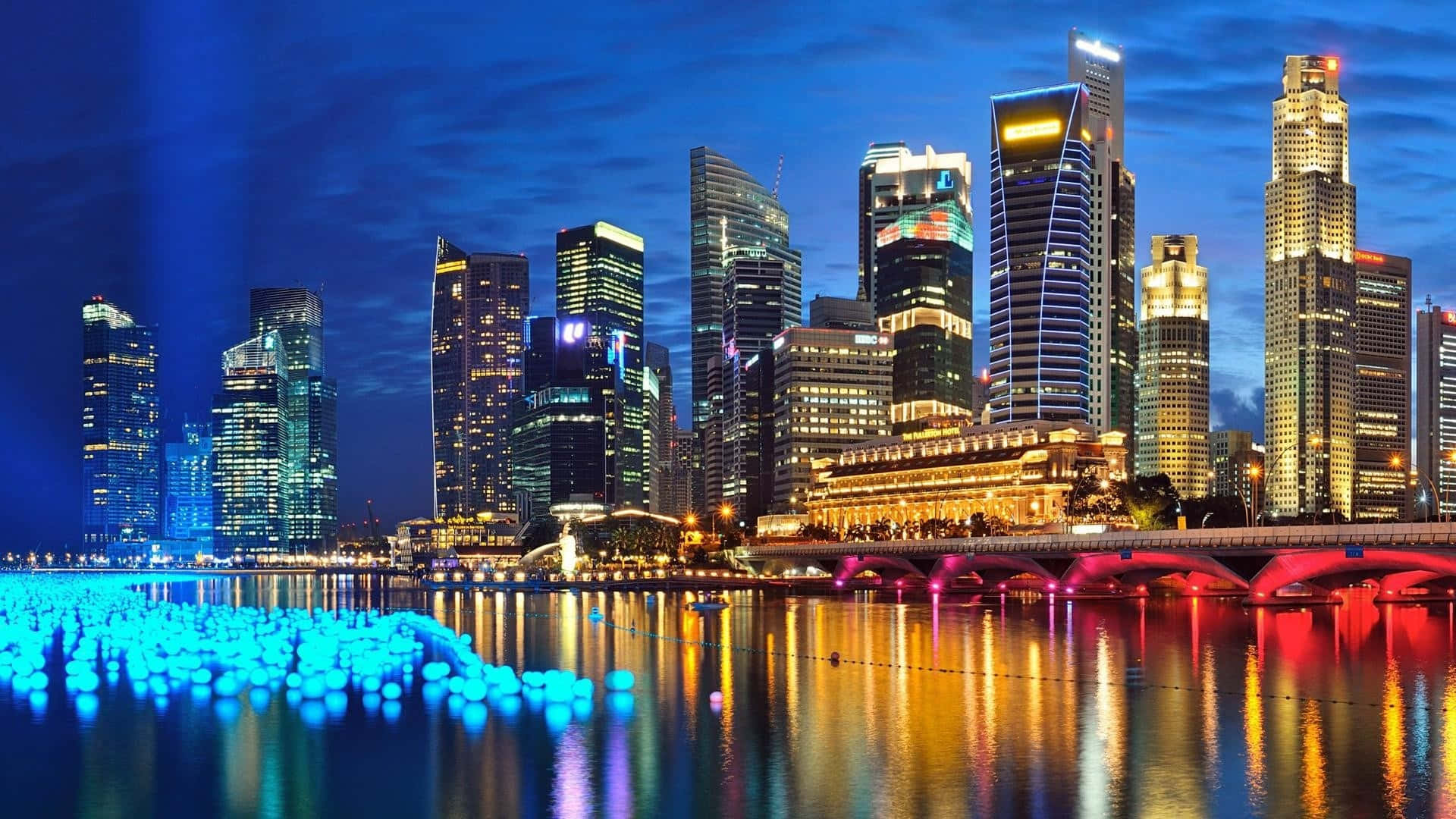 Nyddet Pulserende Liv I Singapore.