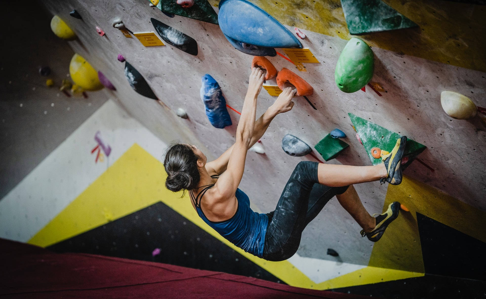 Singapore Bouldering Gym Sport Climbing Wallpaper