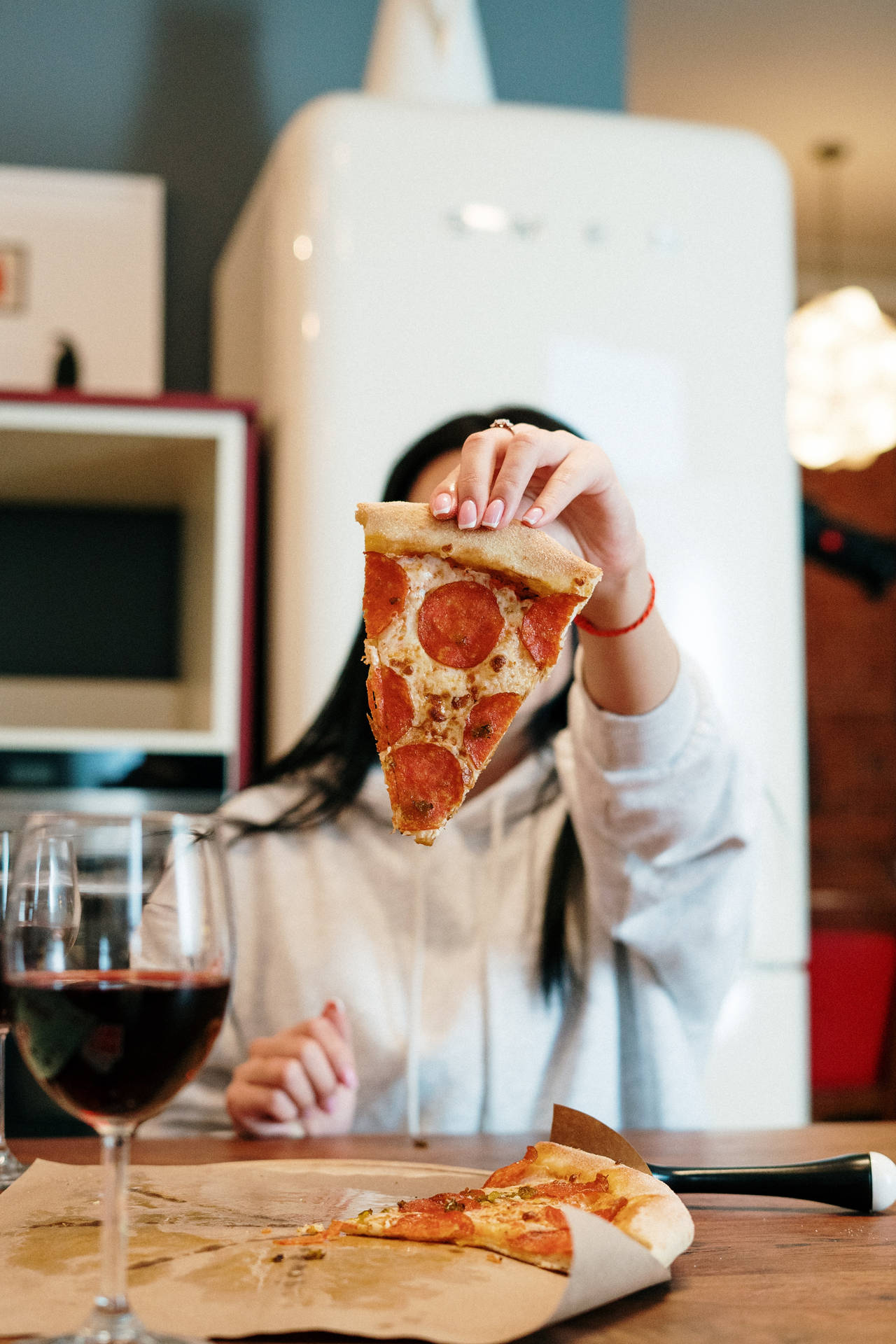 Single Girl And Pizza Wallpaper