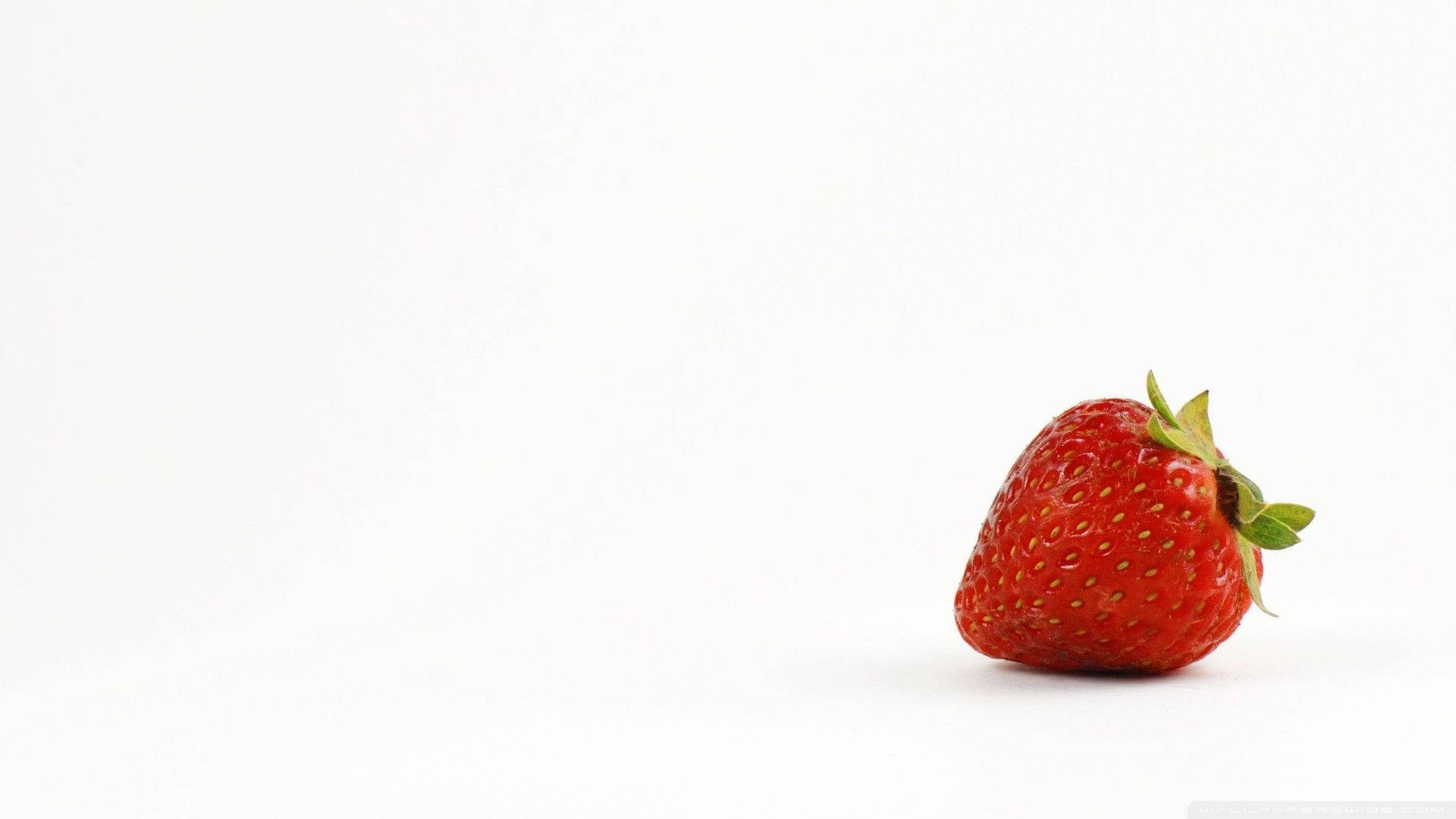 Single Red Strawberry Desktop Background