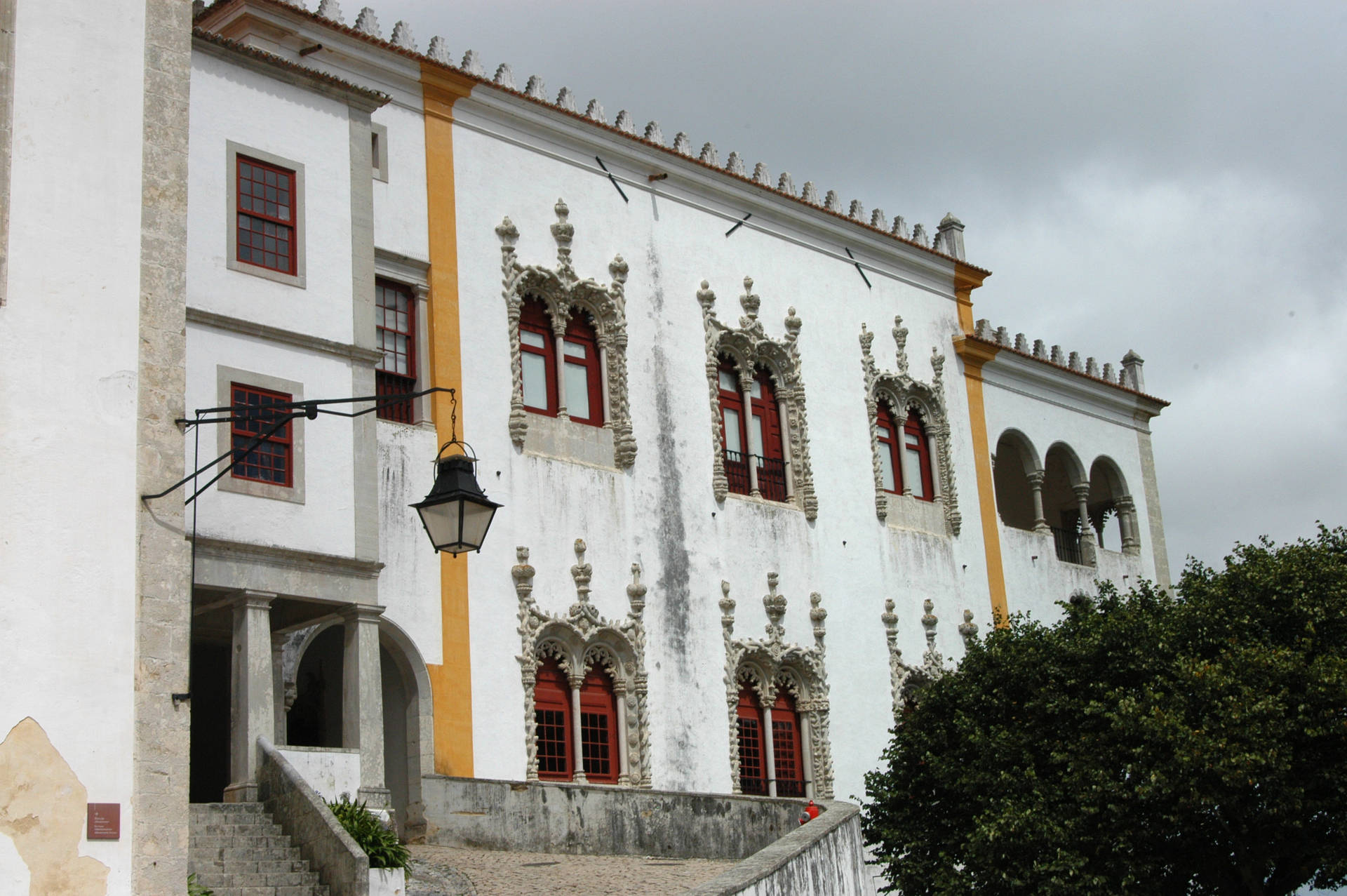 Fassadedes Nationalpalastes Von Sintra Wallpaper