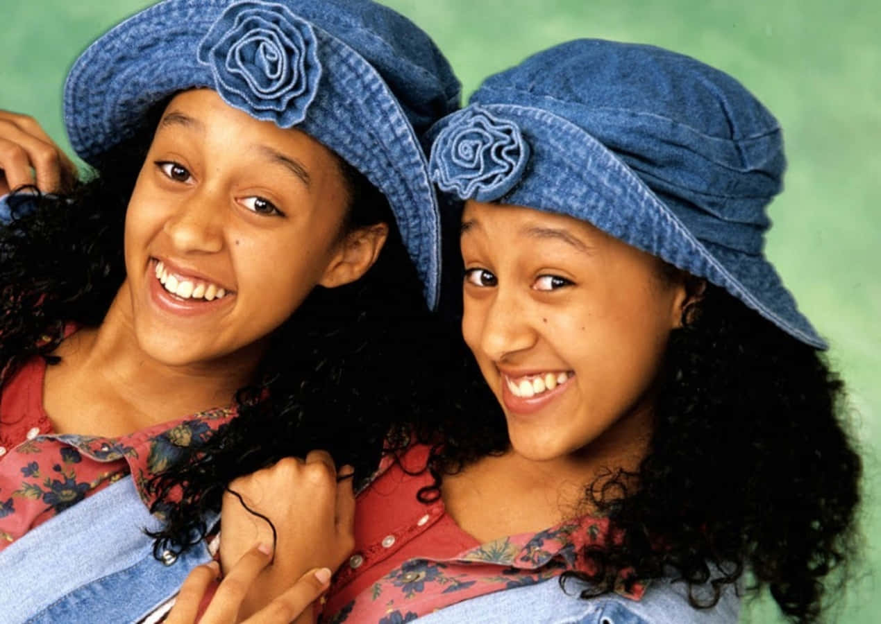 The Passmore sisters. Мама frame Tamera. Best sisters. Disney channel Tia and Tamera. Sister no more