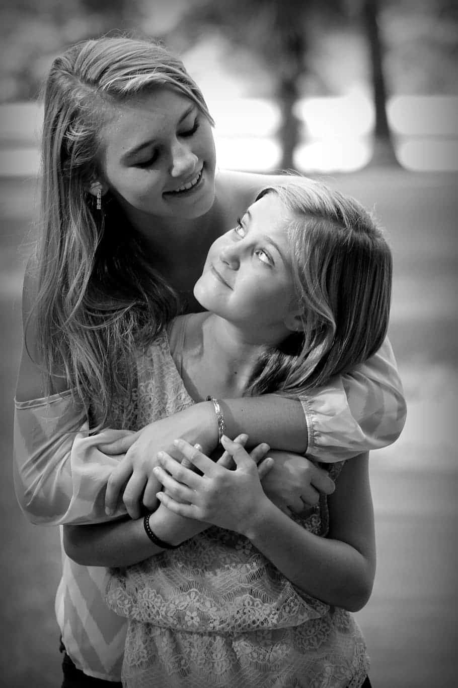 Sisters B&W Pictures
