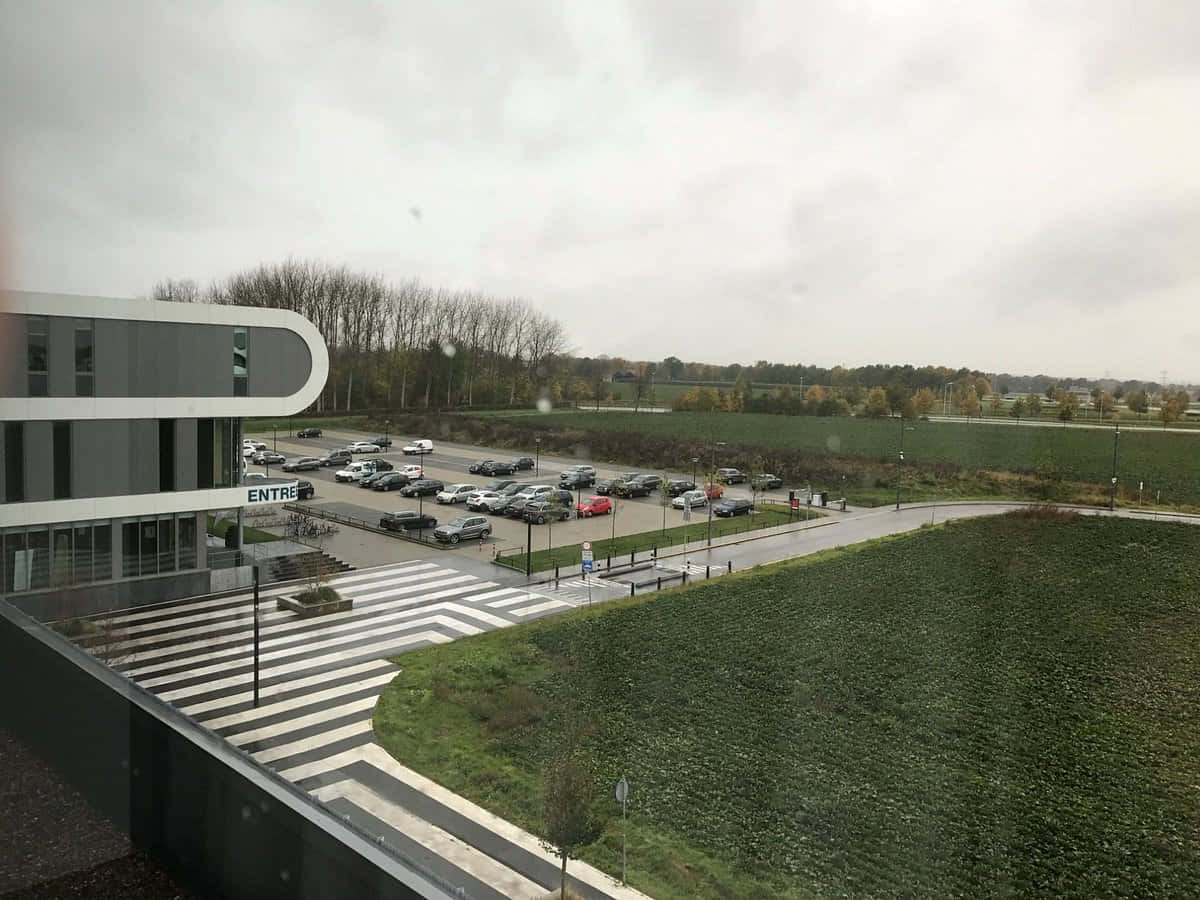 Sittard Næringspark Inngang Parkeringsplass Bakgrunnsbildet