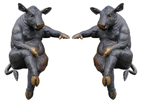 Sitting Dual Cows Sculpture PNG