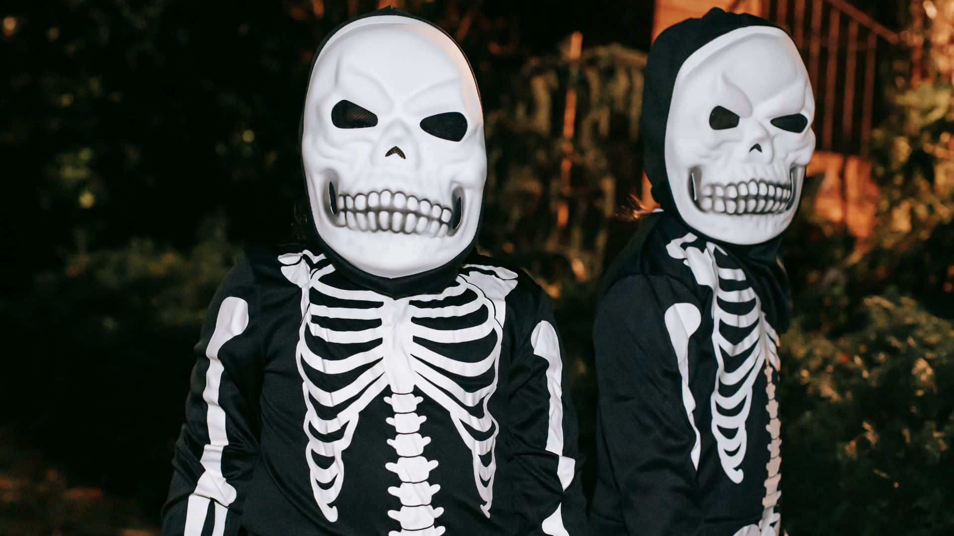 Get Ready for Halloween with Spooky Skeleton Costumes! Wallpaper