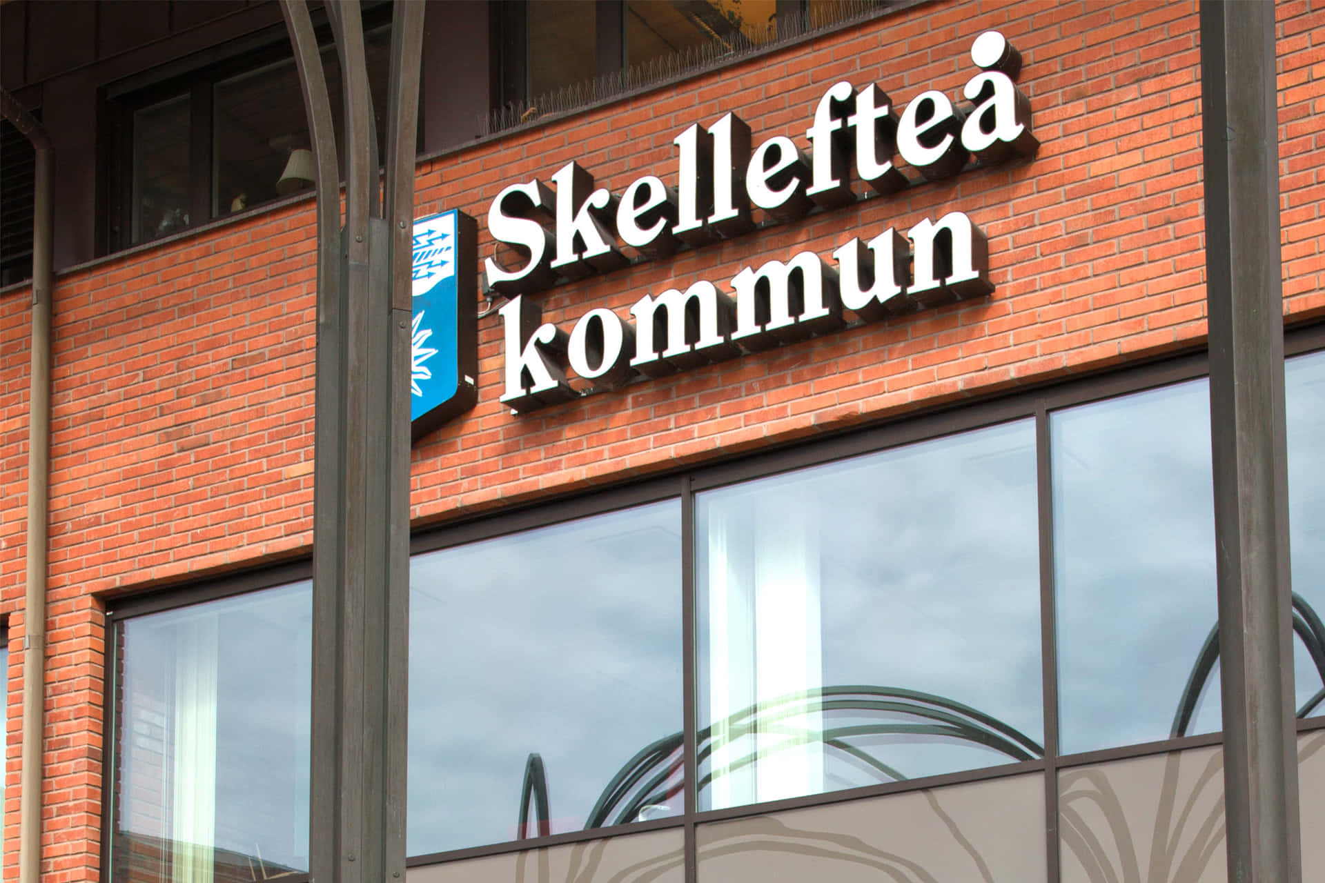 Download Skelleftea Kommun Building Signage Wallpaper | Wallpapers.com