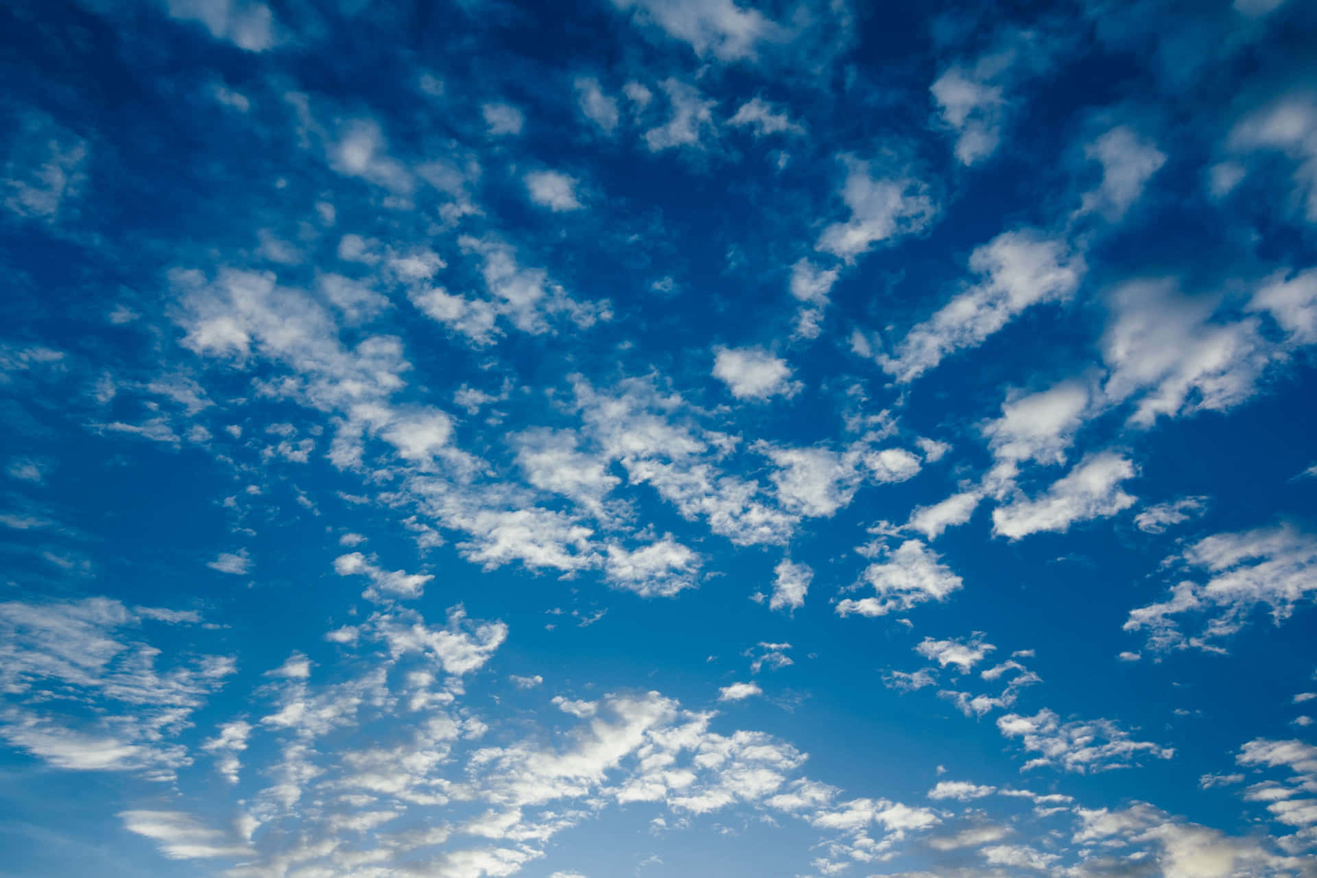 Serene Sky Clouds Picture