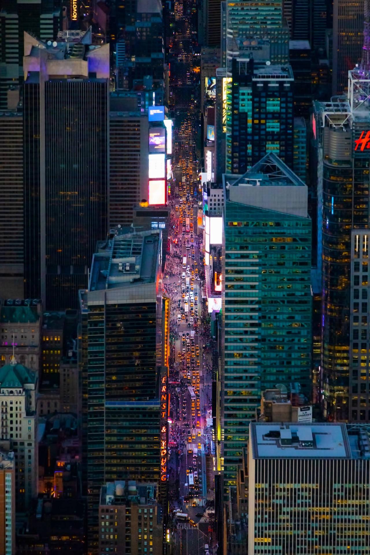 Rascacielosen La Ciudad De Nueva York Vista Nocturna. Fondo de pantalla