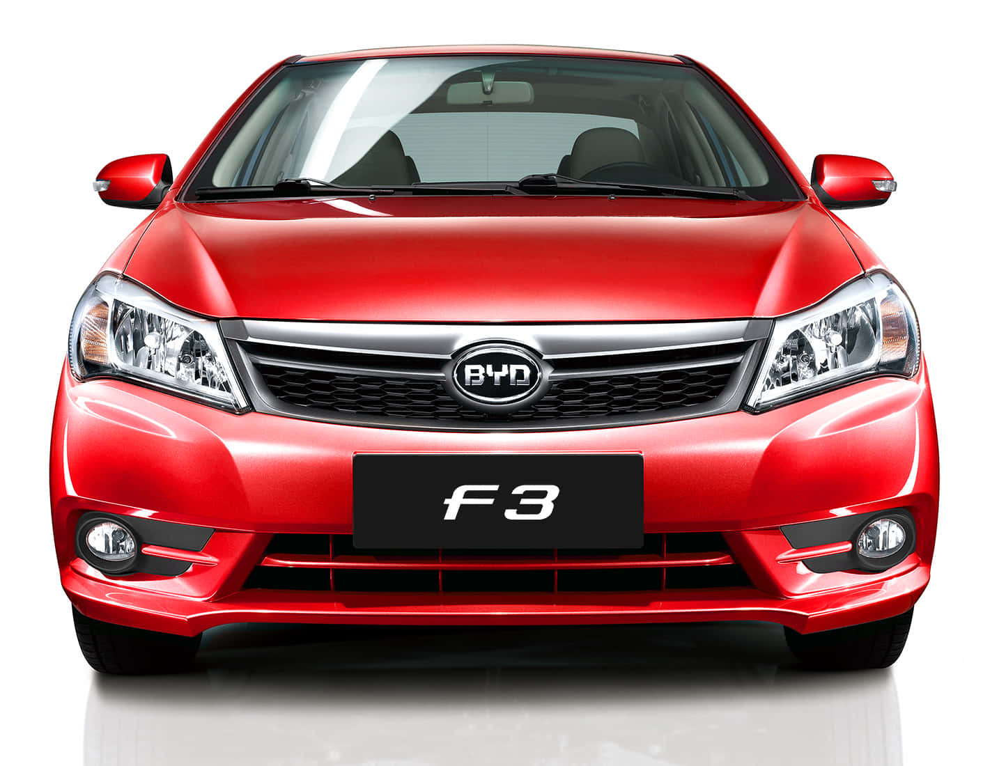 Berline Byd F3 Moderne Sur L'autoroute Fond d'écran